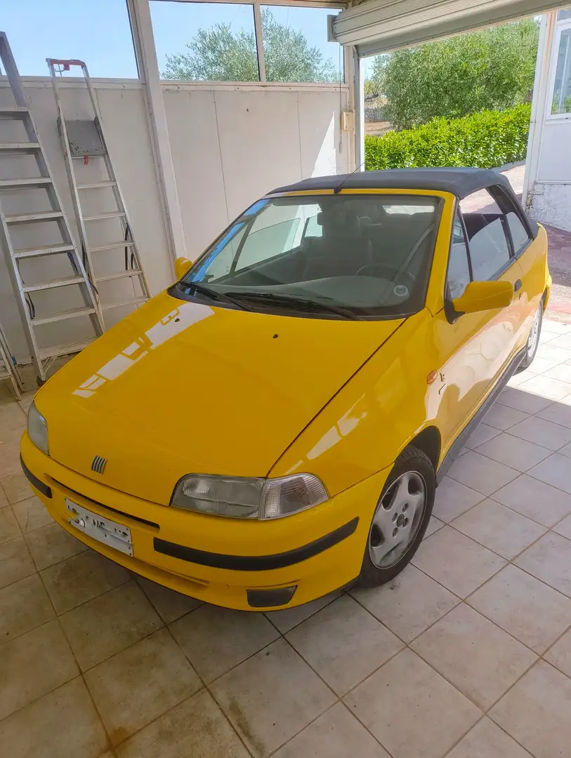Fiat Punto Punto Cabrio 1.6 ELX Giallo - 1