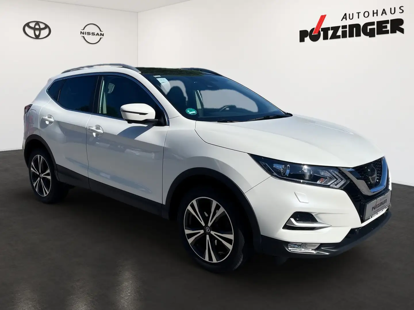Nissan Qashqai 1.3DIG-T N-Connecta,Navi,360Kam,PGD,bFS Blanco - 2