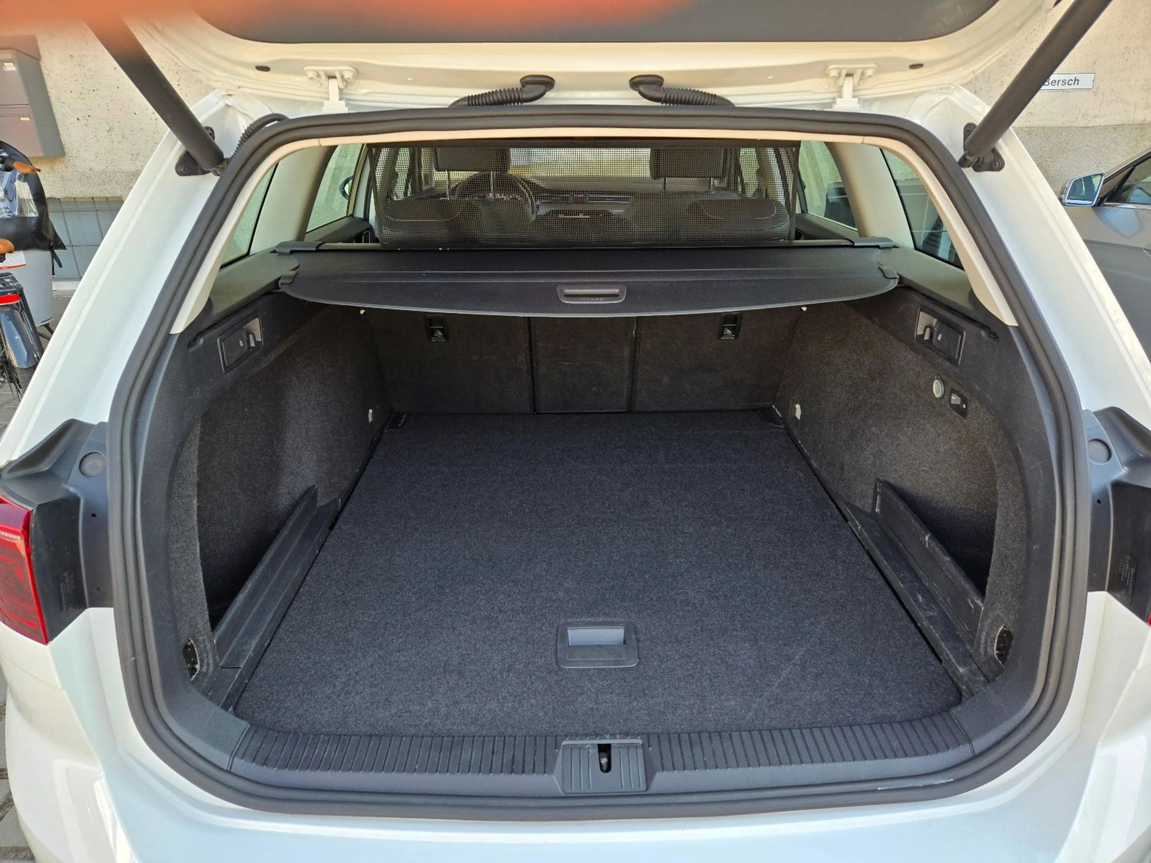 Volkswagen Passat Alltrack — photo 15