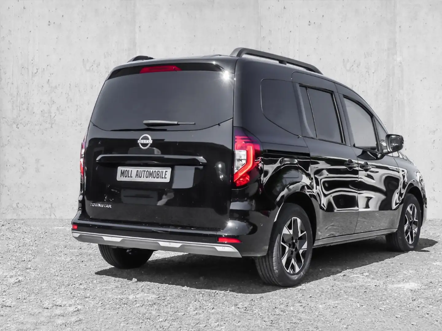 Nissan Townstar Kombi L1 1.3 DIG-T 130PS 6MT N-Connecta Design-Pak Noir - 2