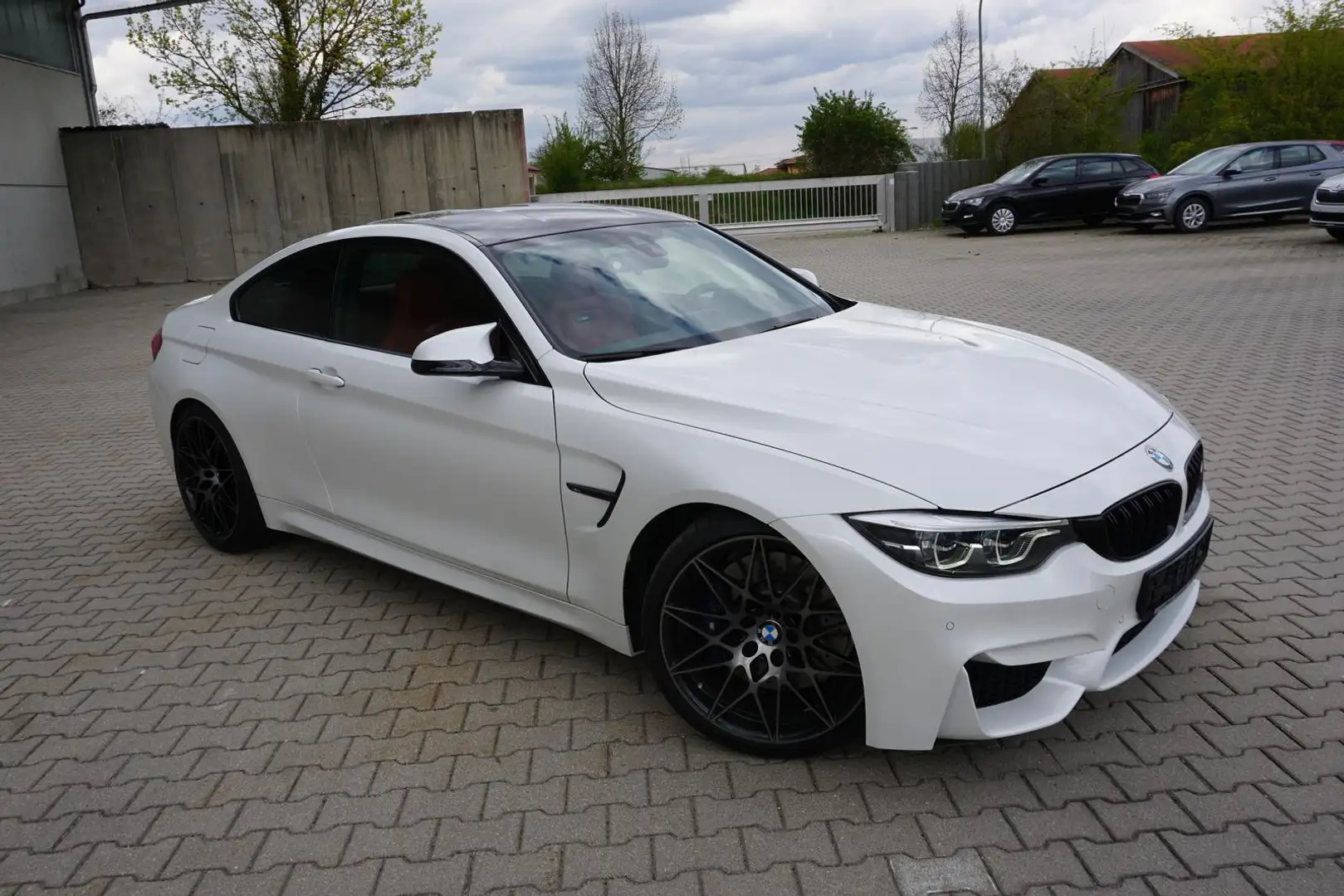 BMW M4 COMPETITION 450PS INDIVIDUAL DKG ab 699.-mtl. Fehér - 1