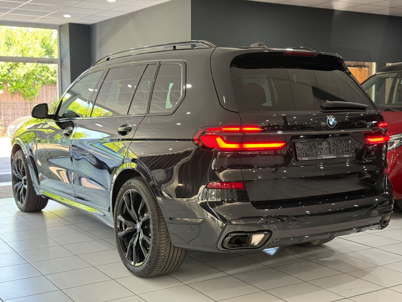 BMW X7 xDrive 40d*M-PAKET*SKY-LOUNGE*360*LUFT*HEADUP — photo 3