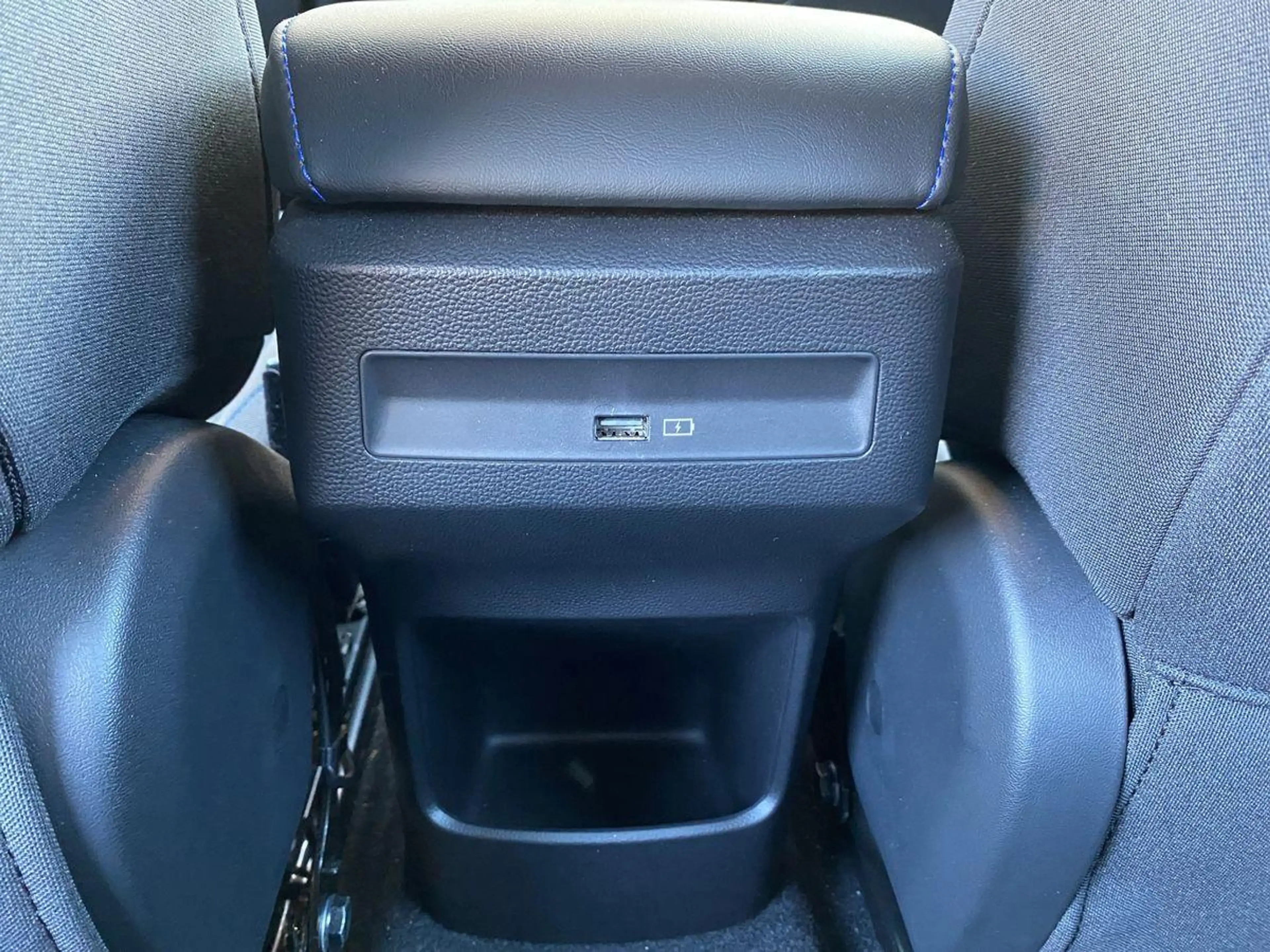MG MG4 /Navi/Klimaauto/AppleCar/ — photo 15