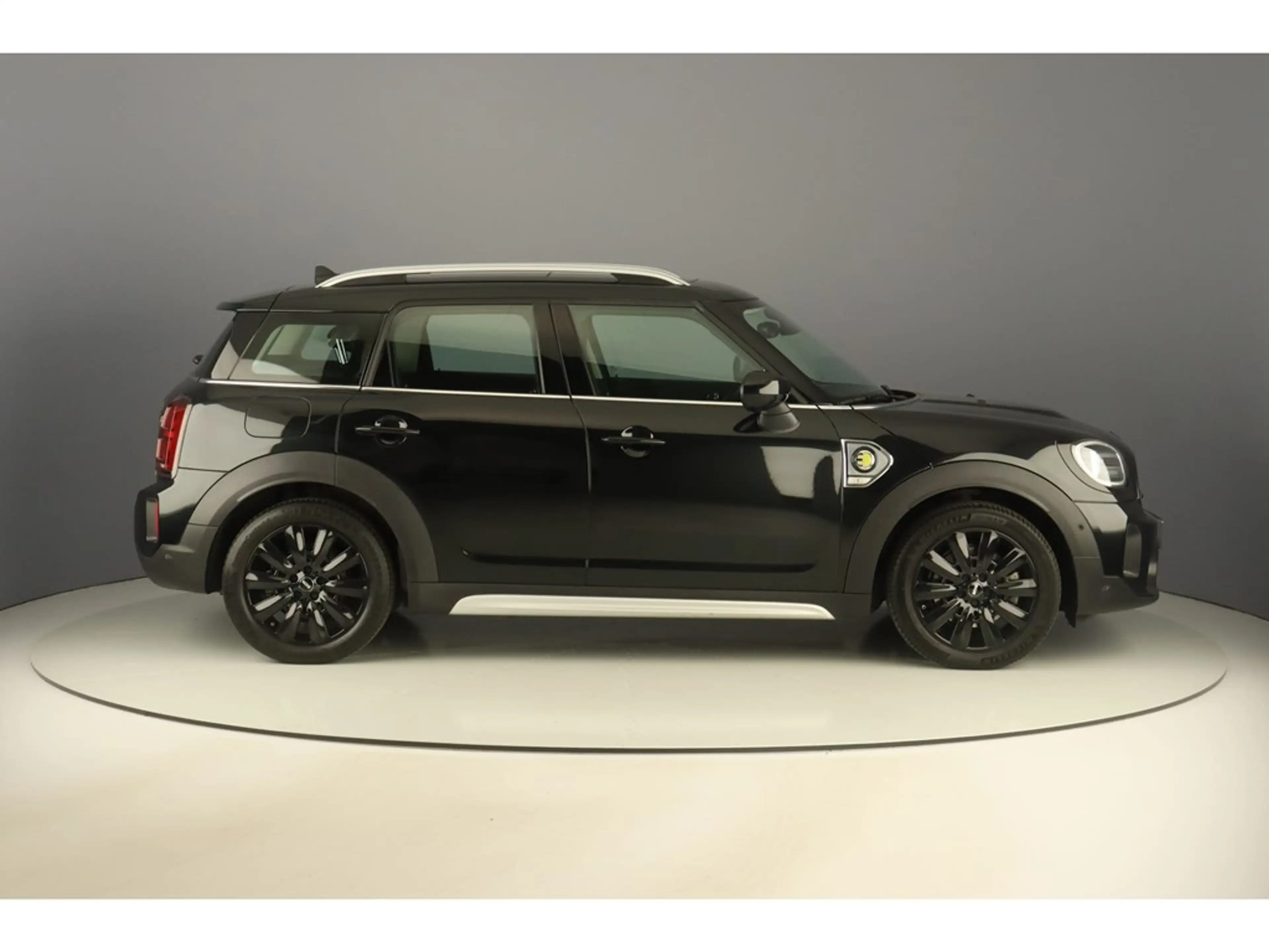 MINI Cooper SE Countryman ALL4 220pk Classic Trim — photo 6
