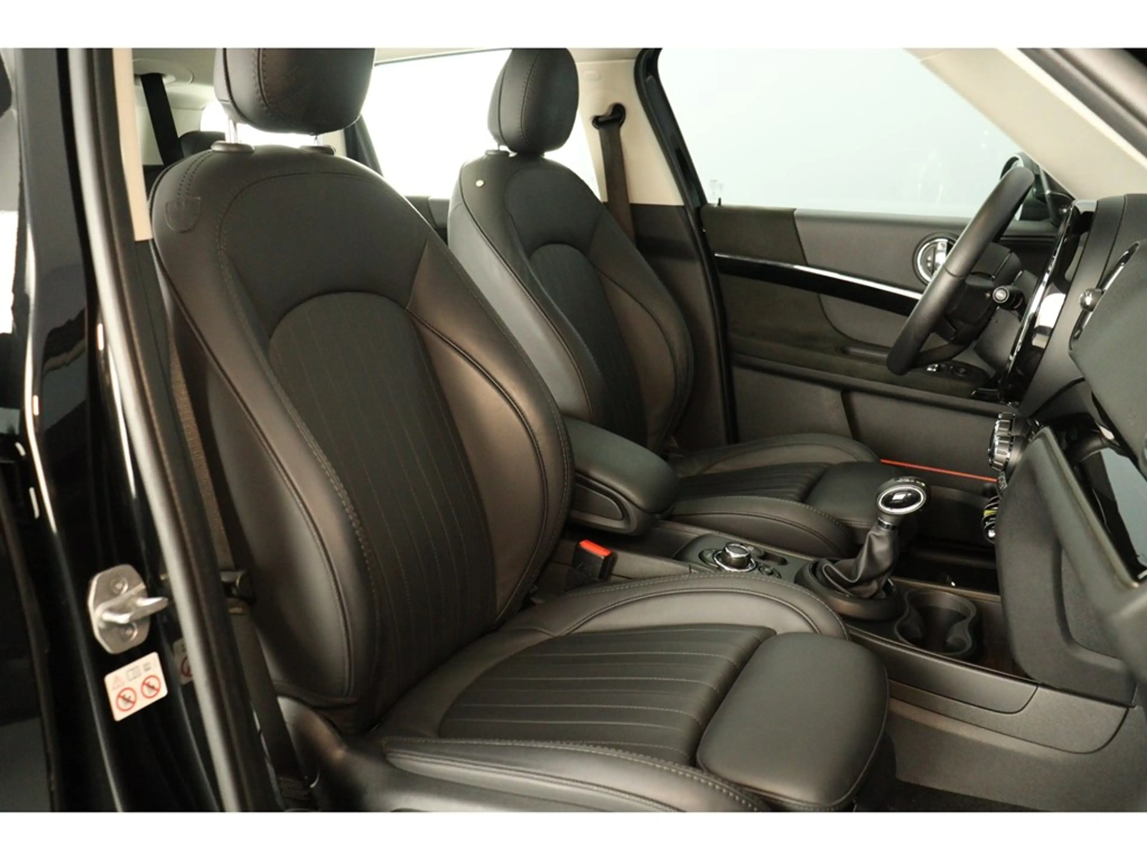 MINI Cooper SE Countryman ALL4 220pk Classic Trim — photo 11