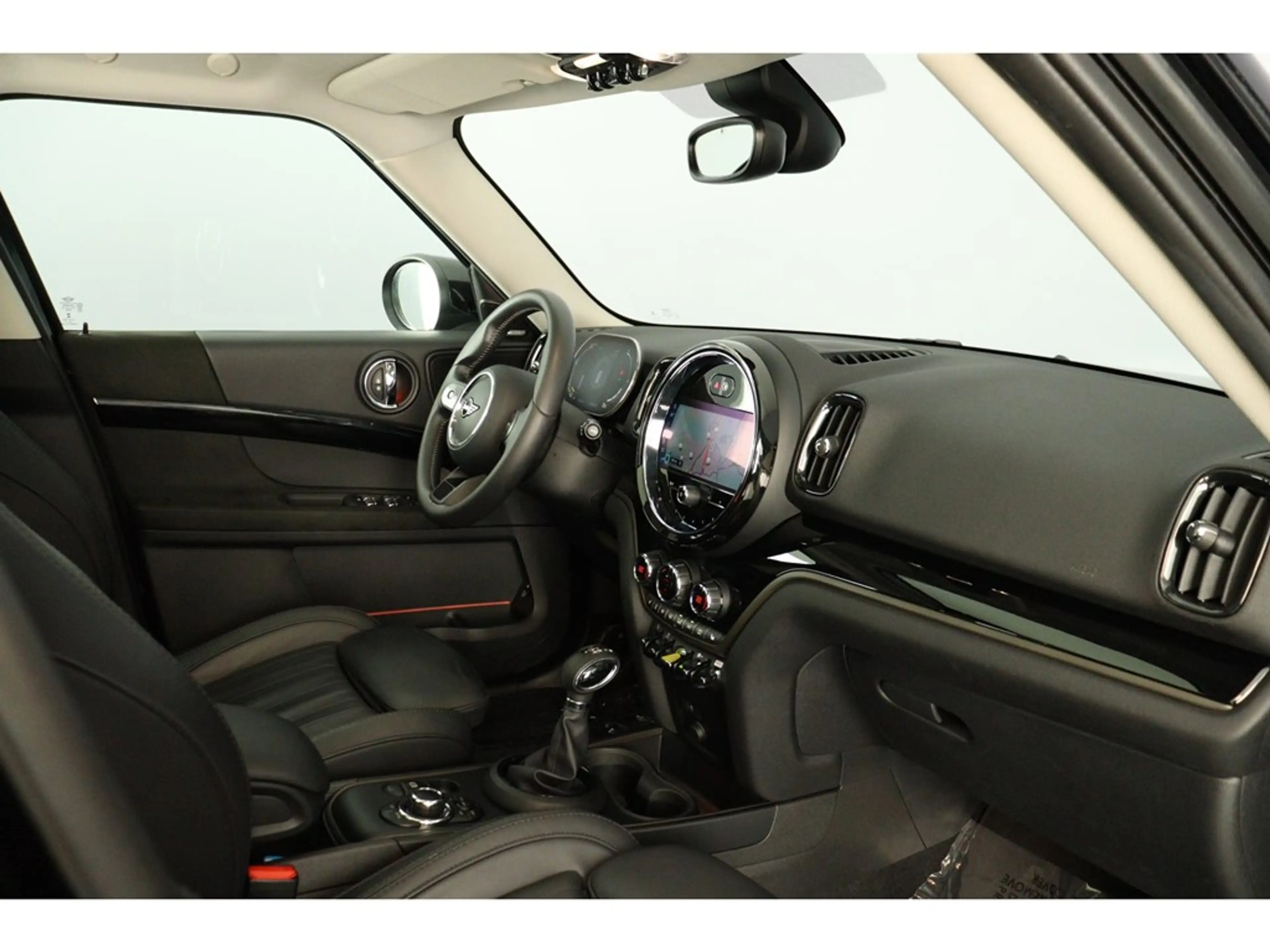 MINI Cooper SE Countryman ALL4 220pk Classic Trim — photo 10