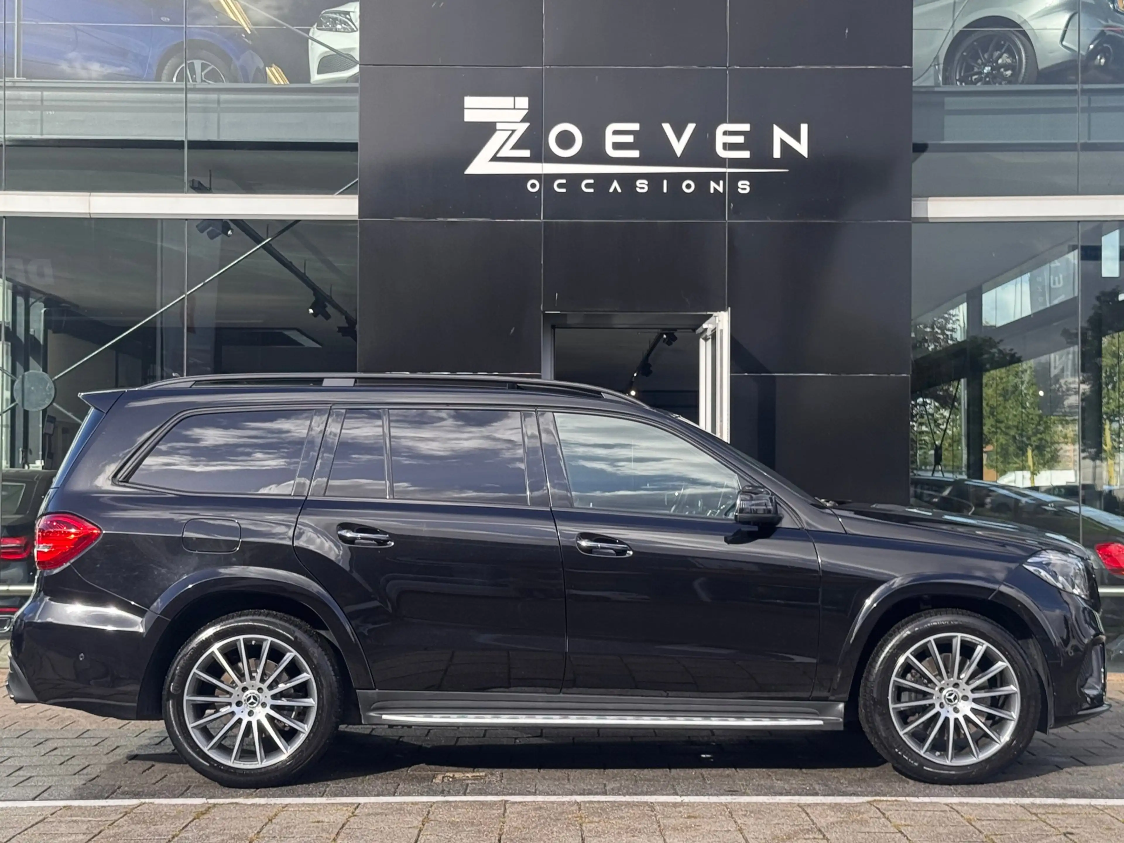Mercedes-Benz GLS 350 d 4MATIC — photo 5