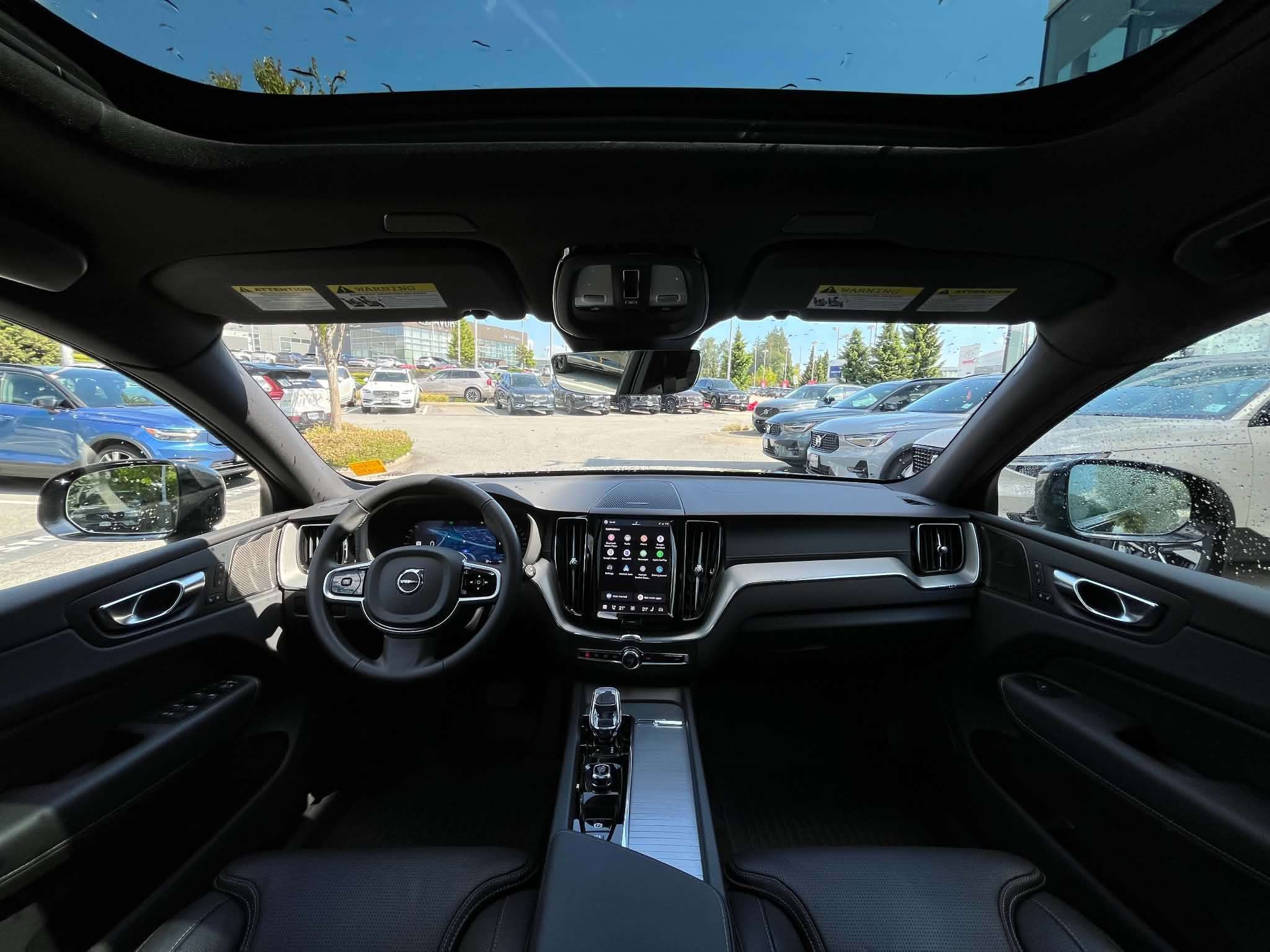 2025 Volvo XC60 B5 AWD Ultra Black Edition thumb 23