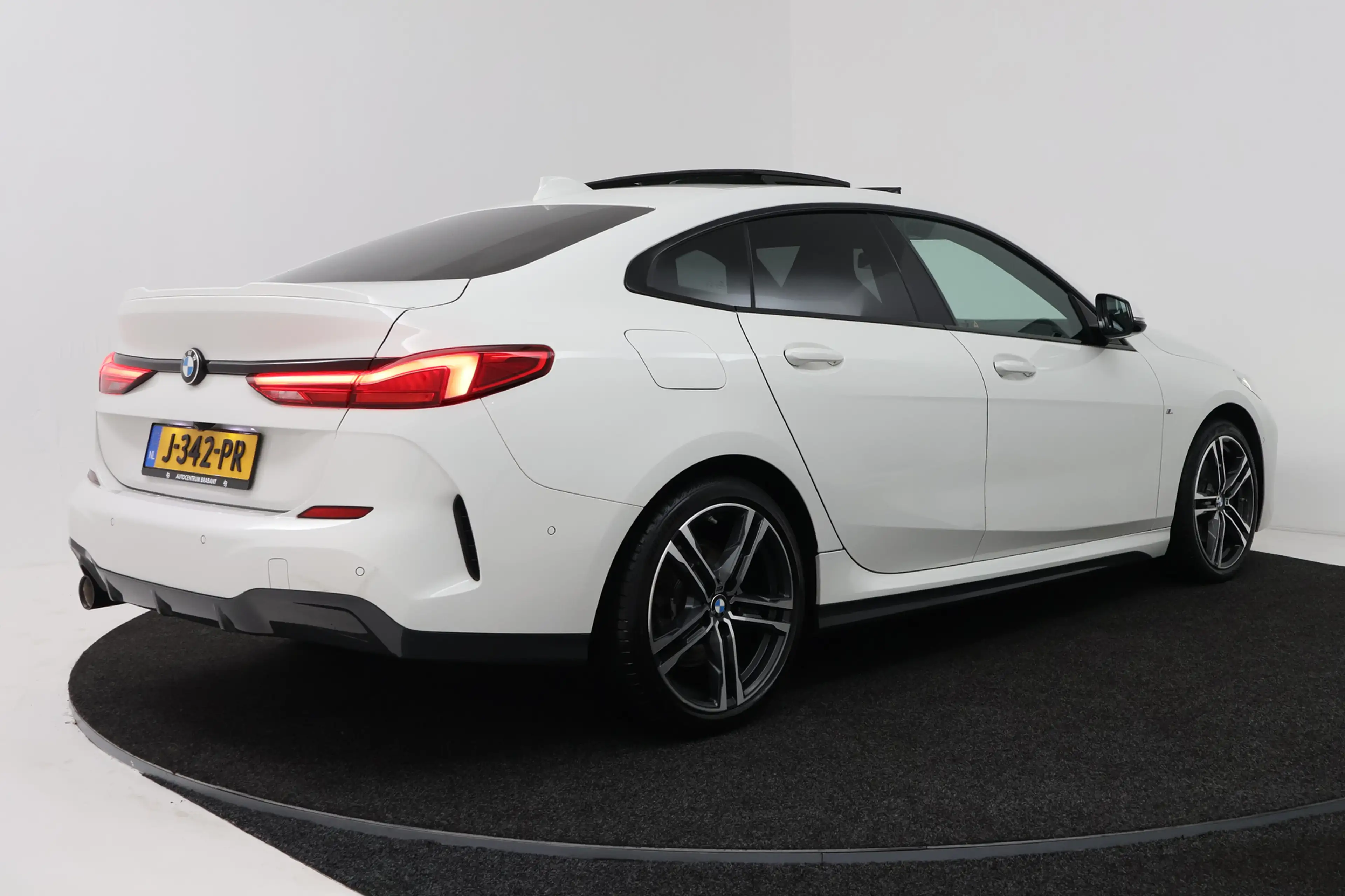 BMW 218 2-serie Gran Coupé 218i High Executive (PANORAMADA — photo 12