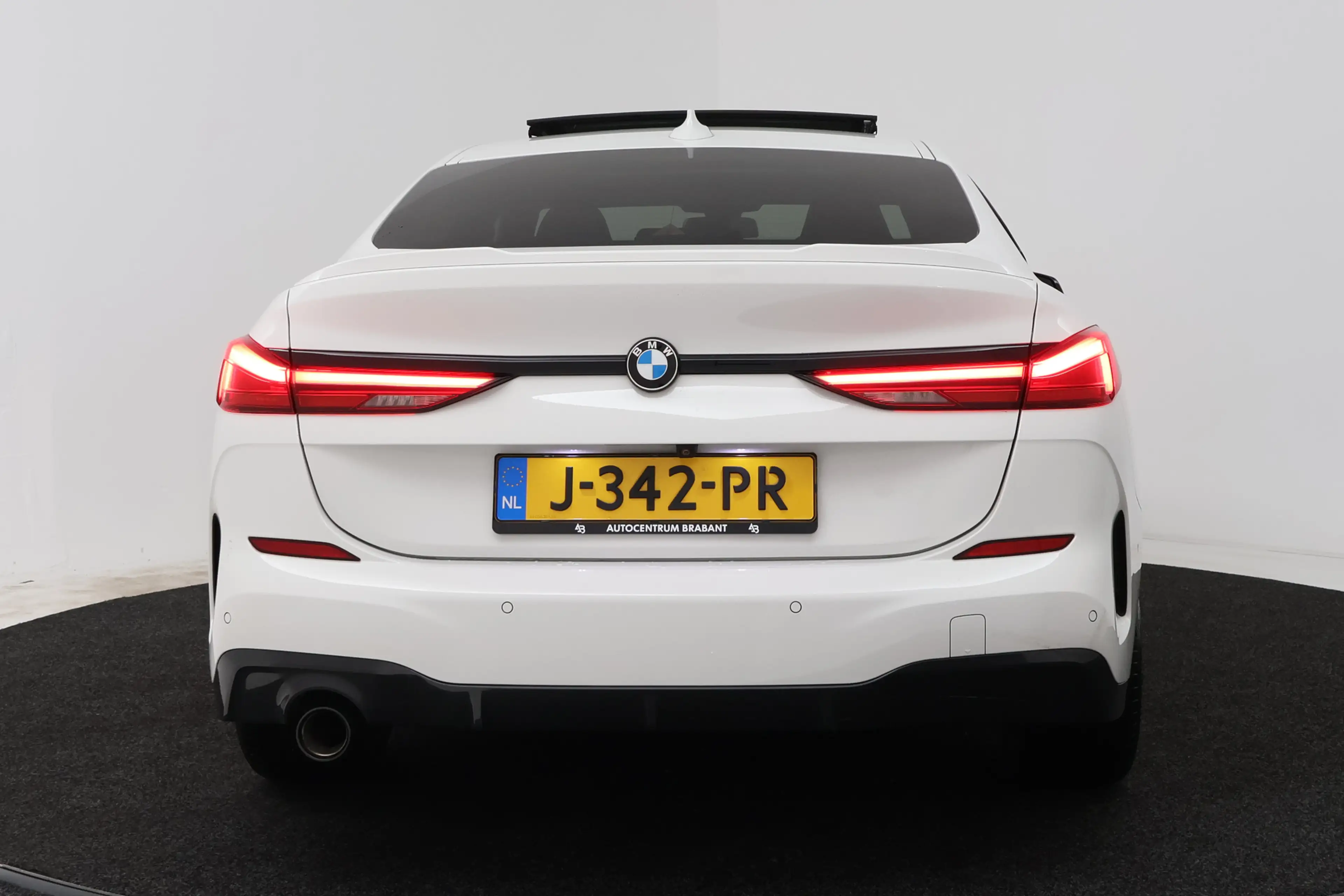BMW 218 2-serie Gran Coupé 218i High Executive (PANORAMADA — photo 9