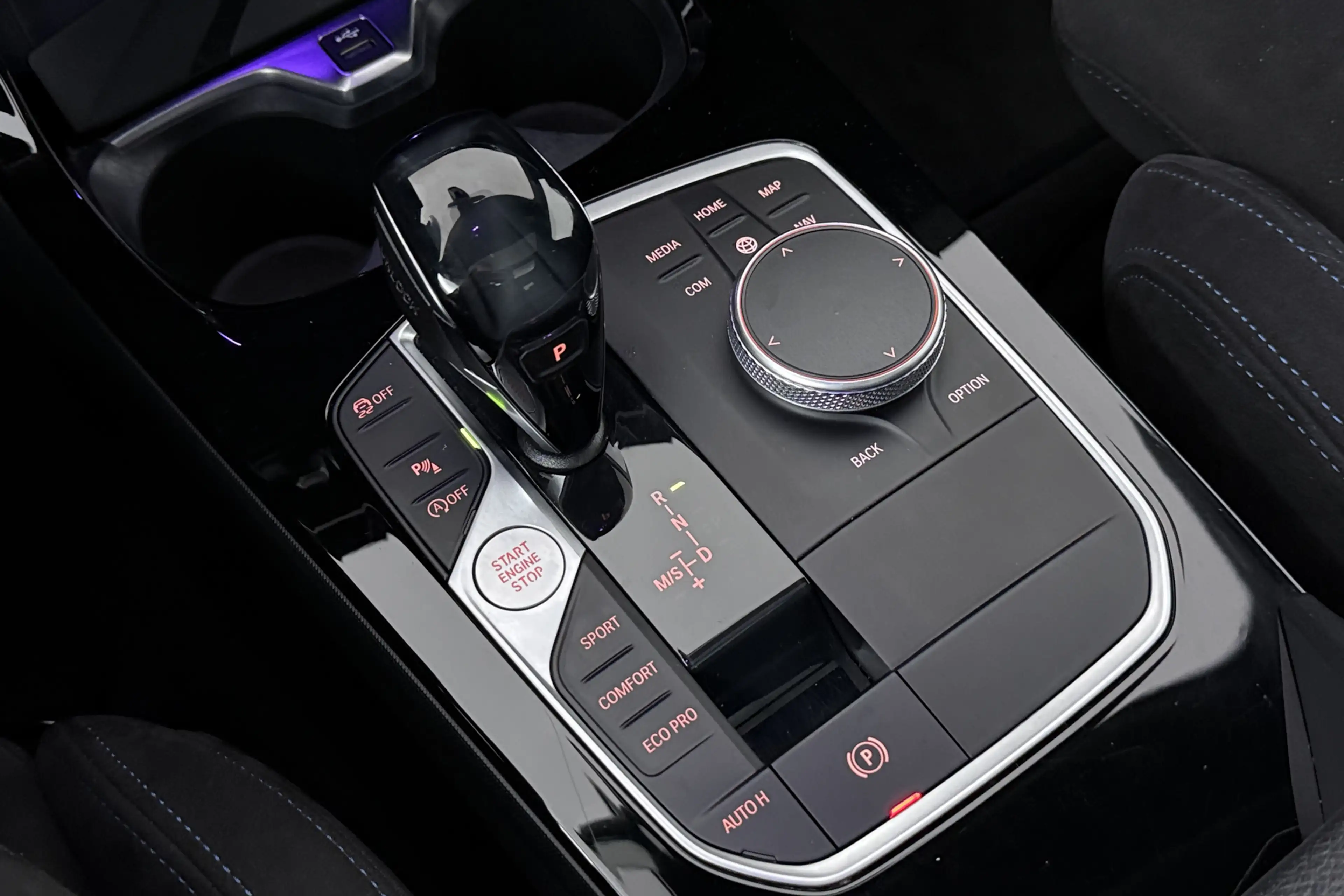 BMW 218 2-serie Gran Coupé 218i High Executive (PANORAMADA — photo 11