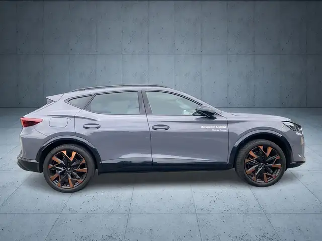 Cupra Formentor view 6