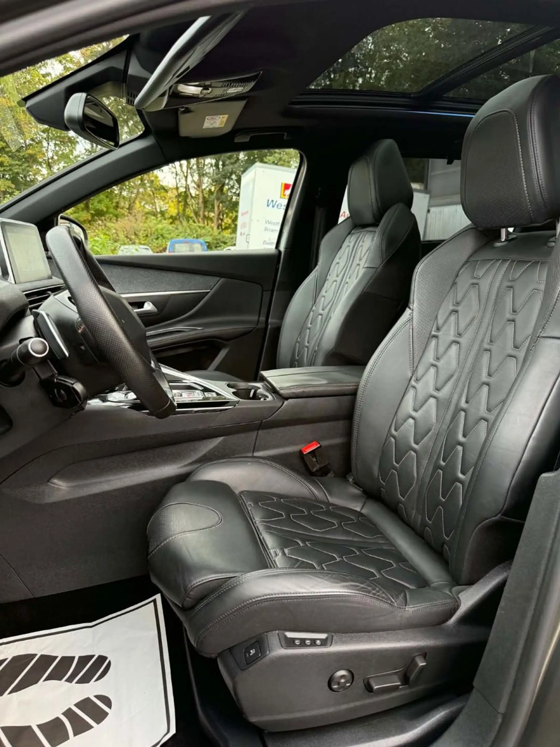 Peugeot 5008 Peugeot 5008 1.6 THP GT Line*7 Sitzer*Panorama* — photo 8