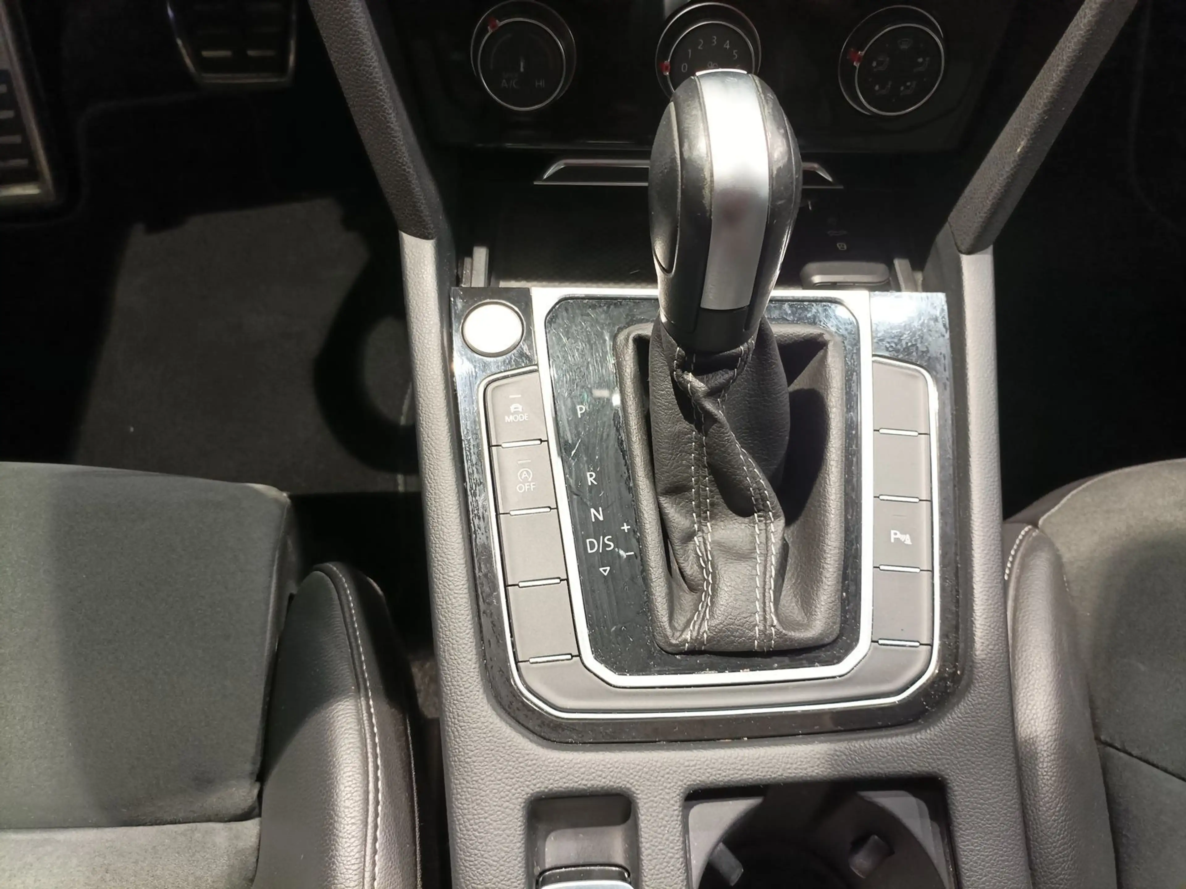 Volkswagen Arteon SB 2.0 TSI R-Line LED|Navi|ACC|AHK|PDC — photo 13