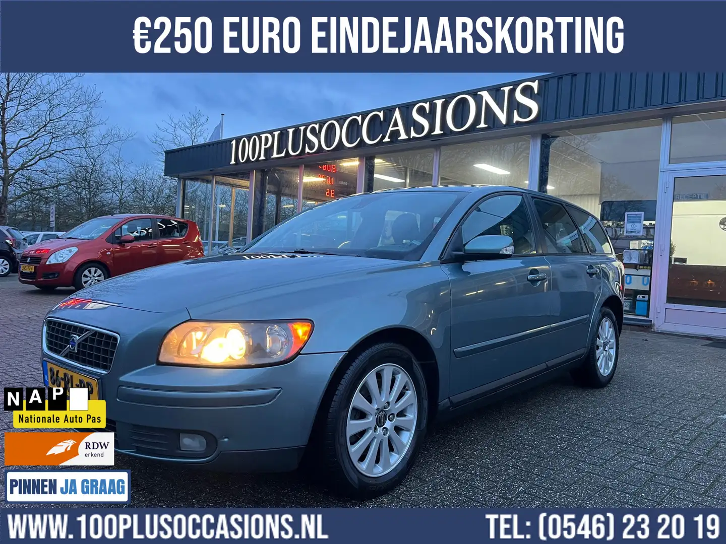 Volvo V50 2.4 Momentum | 5 Cyl | Youngtimer | zeer betrouwba Groen - 1