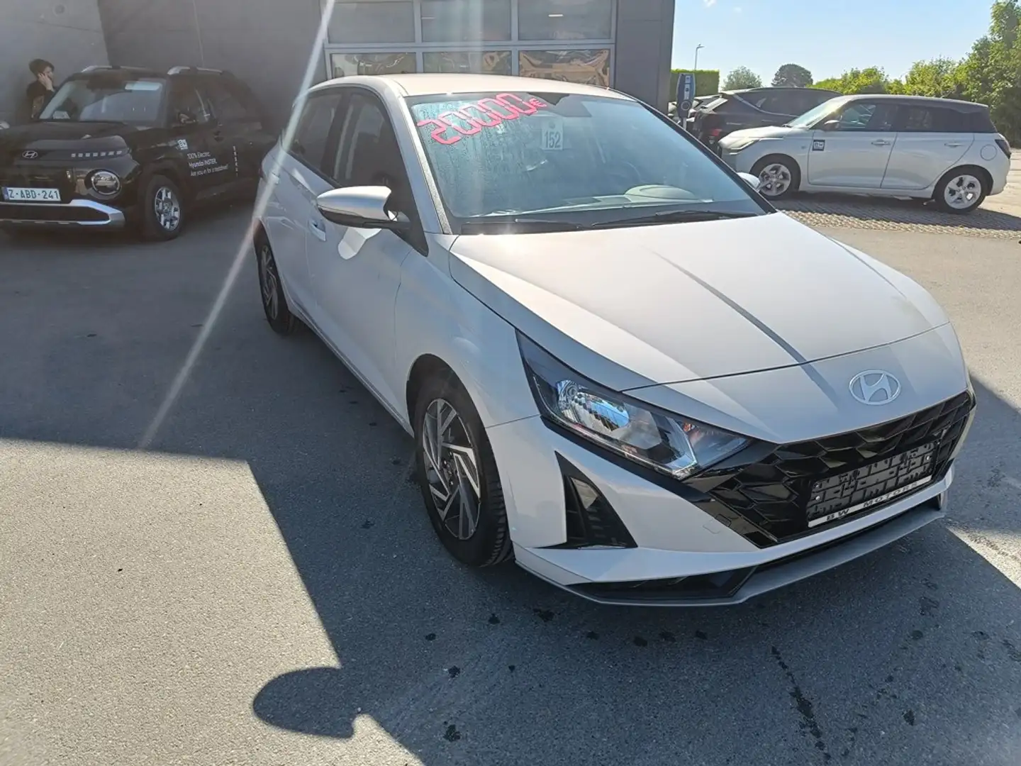Hyundai i20 T-GDi Twist#1 7DCT (Site de Wavre 010/81.83.50) Gris - 1
