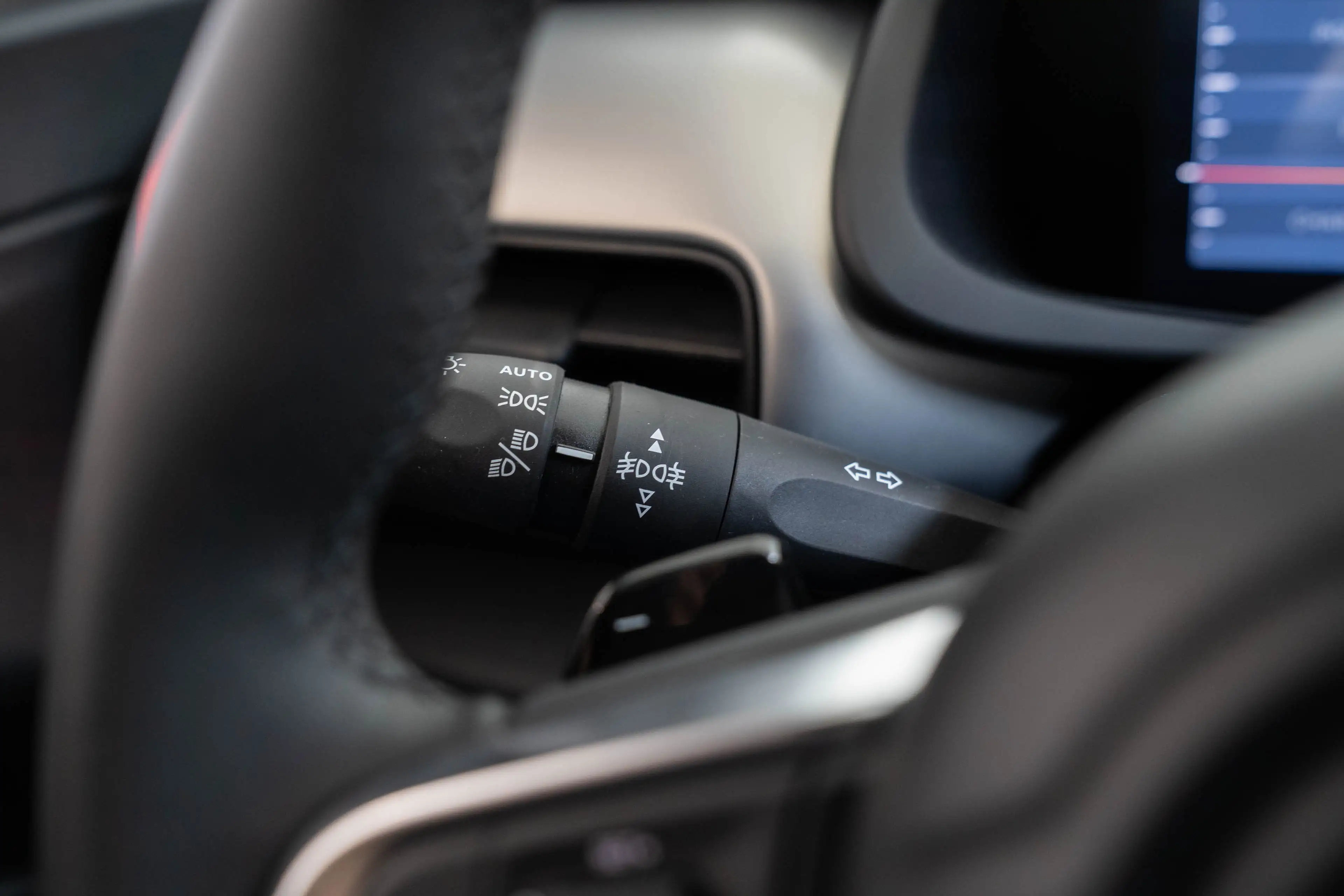 Jeep Avenger 1.2 e-Hybrid Summit | Camera | Elektrische Achterk — photo 23