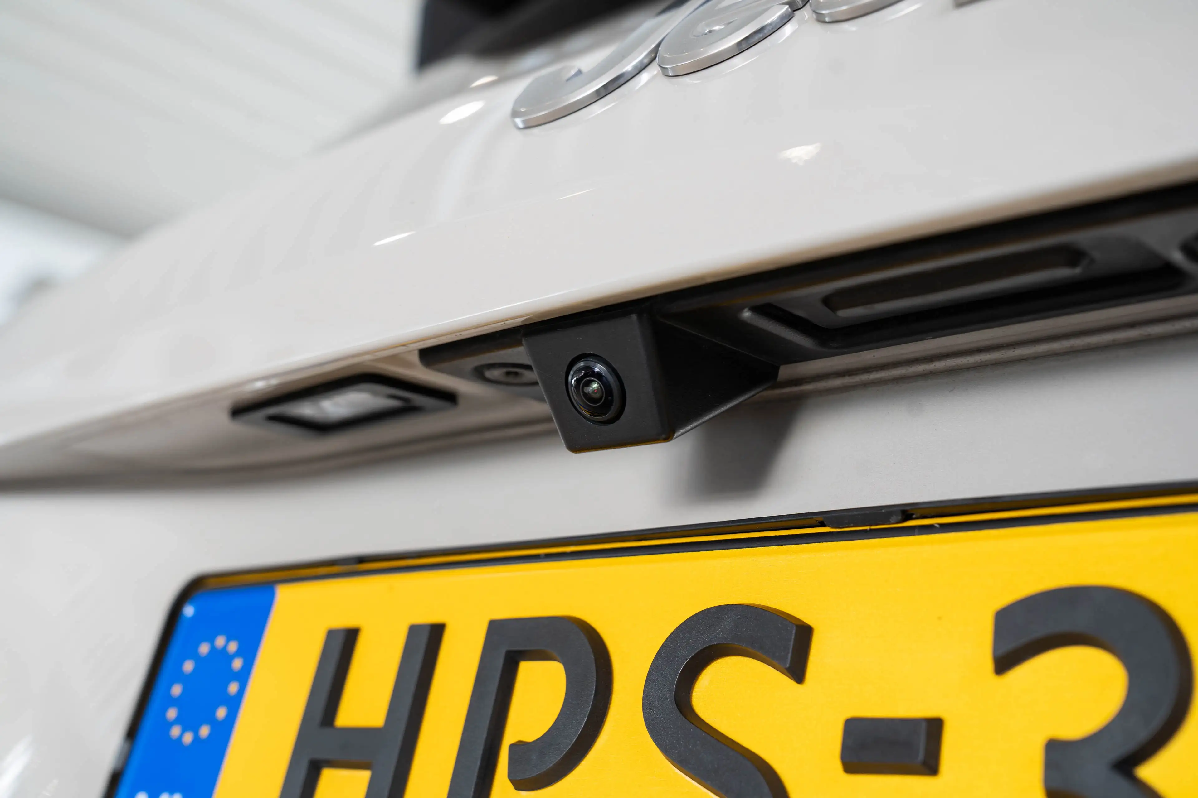Jeep Avenger 1.2 e-Hybrid Summit | Camera | Elektrische Achterk — photo 10