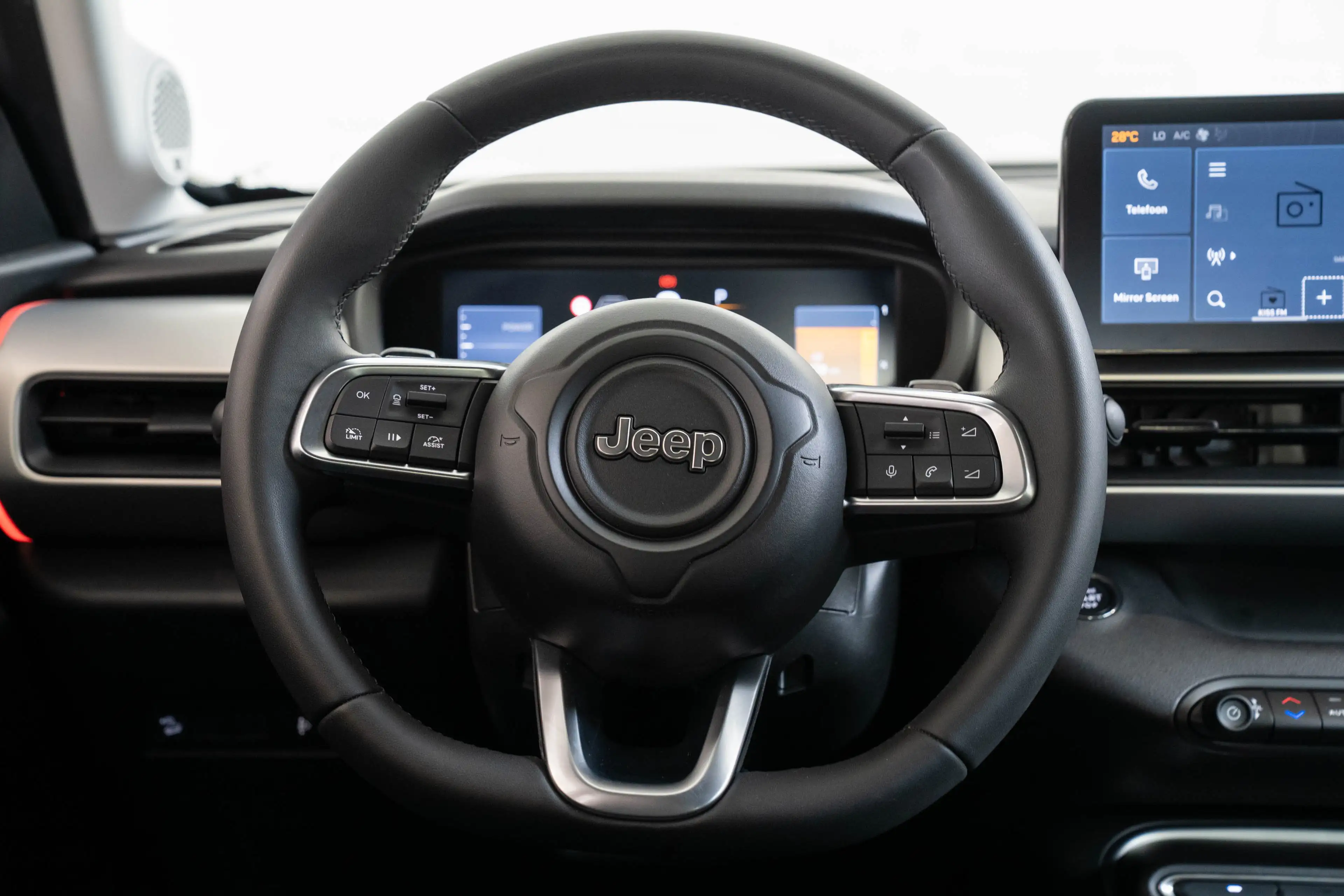 Jeep Avenger 1.2 e-Hybrid Summit | Camera | Elektrische Achterk — photo 40