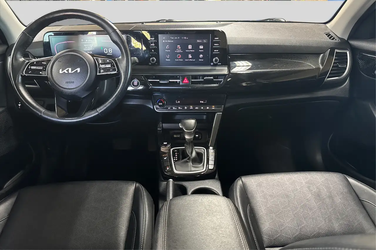 Kia Seltos снимка Kia Seltos