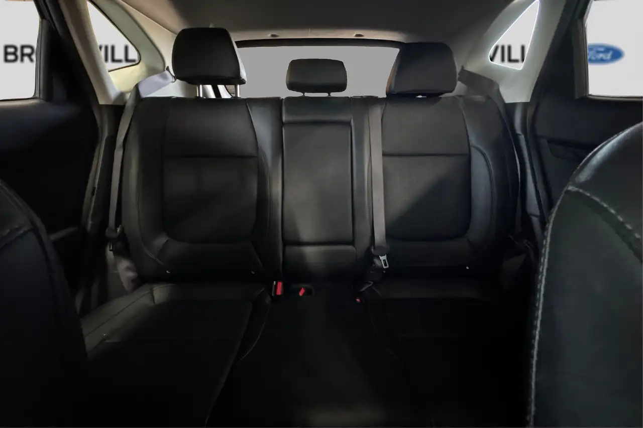 Kia Seltos снимка Kia Seltos