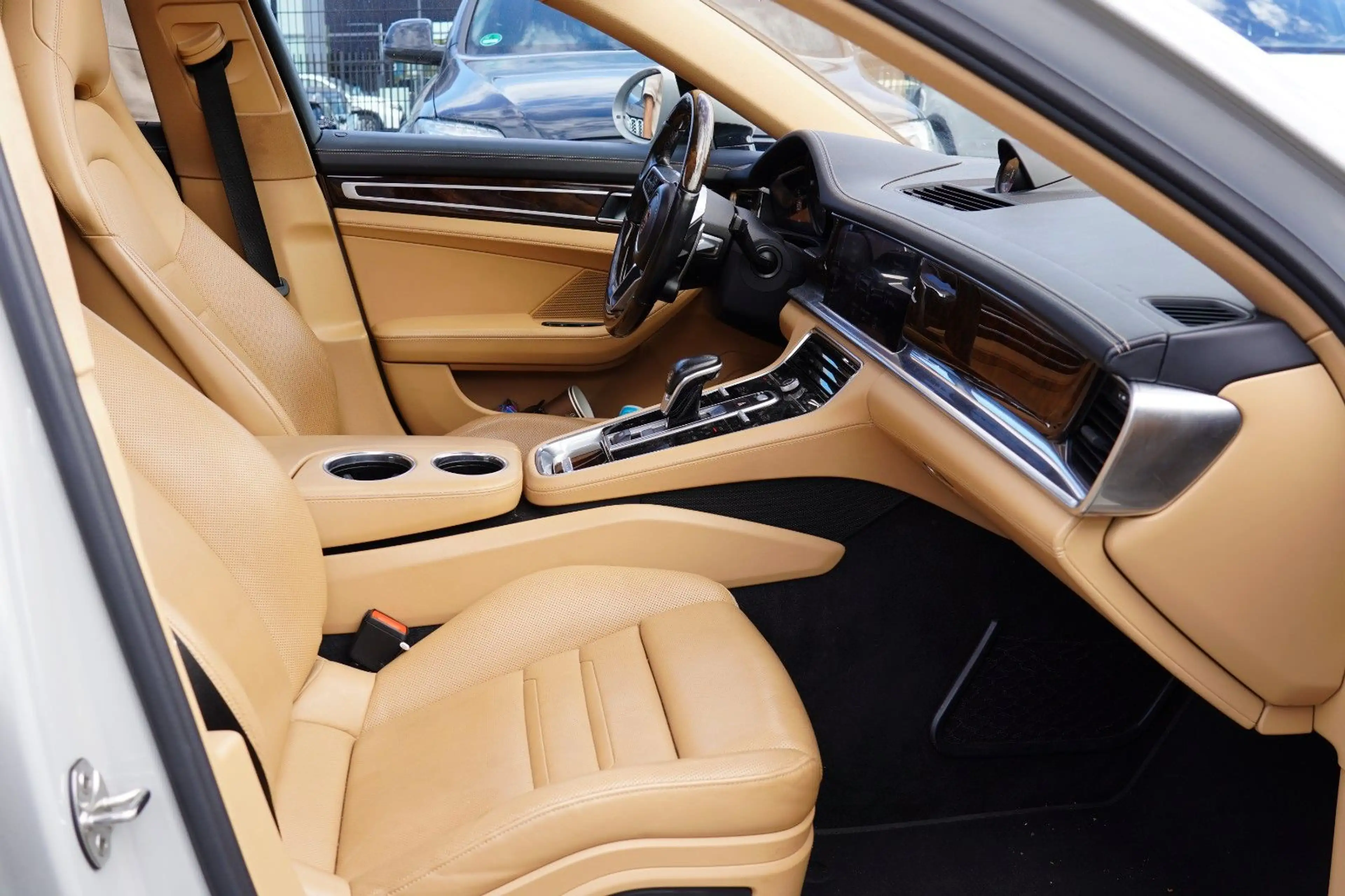 Porsche Panamera 4 Sport Chrono Paket + 3 JAHRE GARANTIE — photo 7