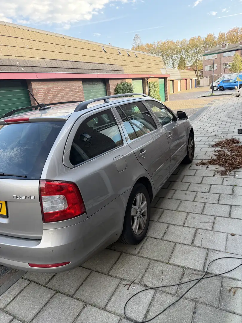 Skoda Octavia 1.2 TSI Ambition Bns Beige - 2