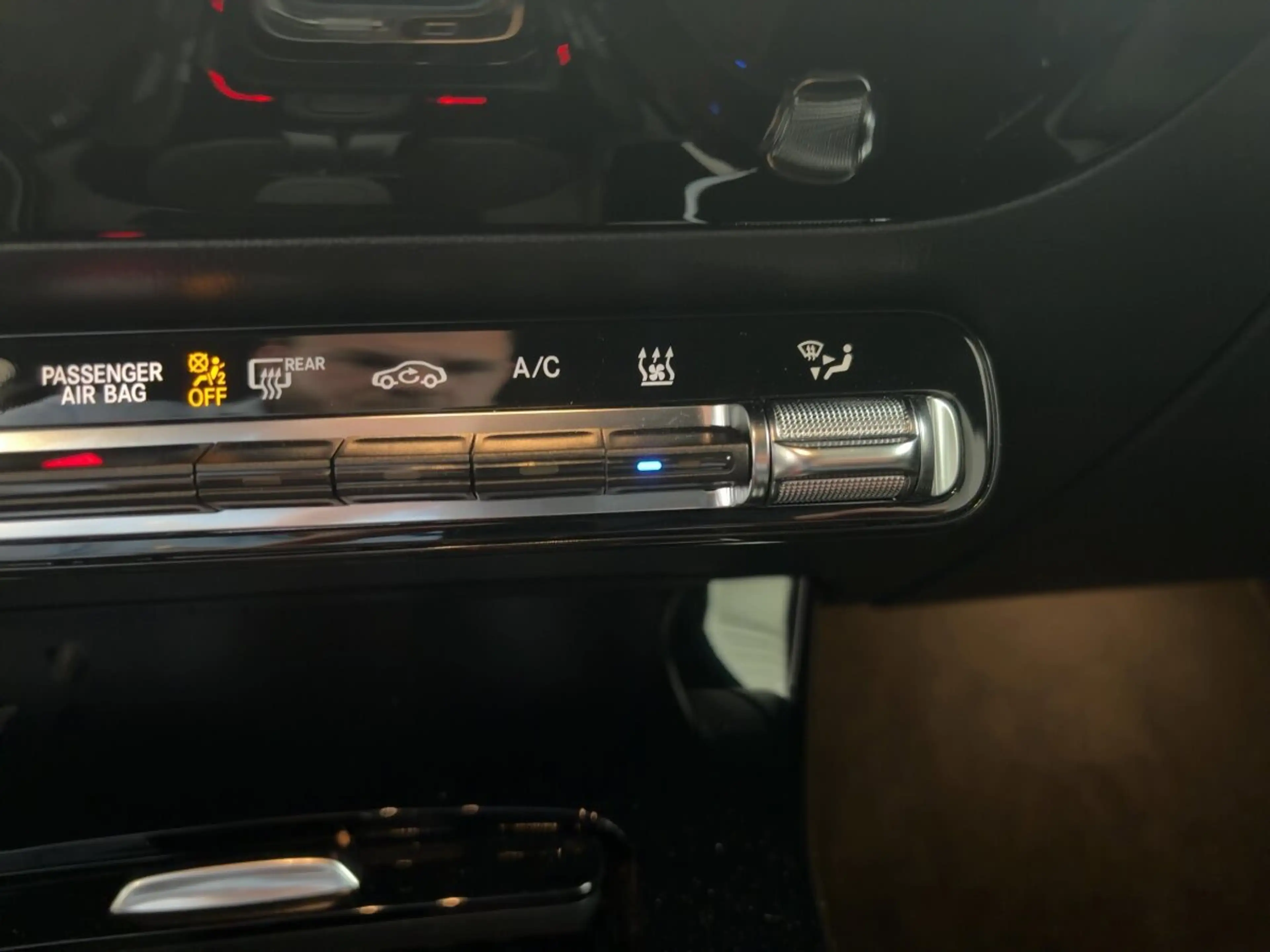 Mercedes-Benz A 180 A 180 Kompaktlimousine AMG-LINE+CARPLAY+R.KAMERA+ — photo 14