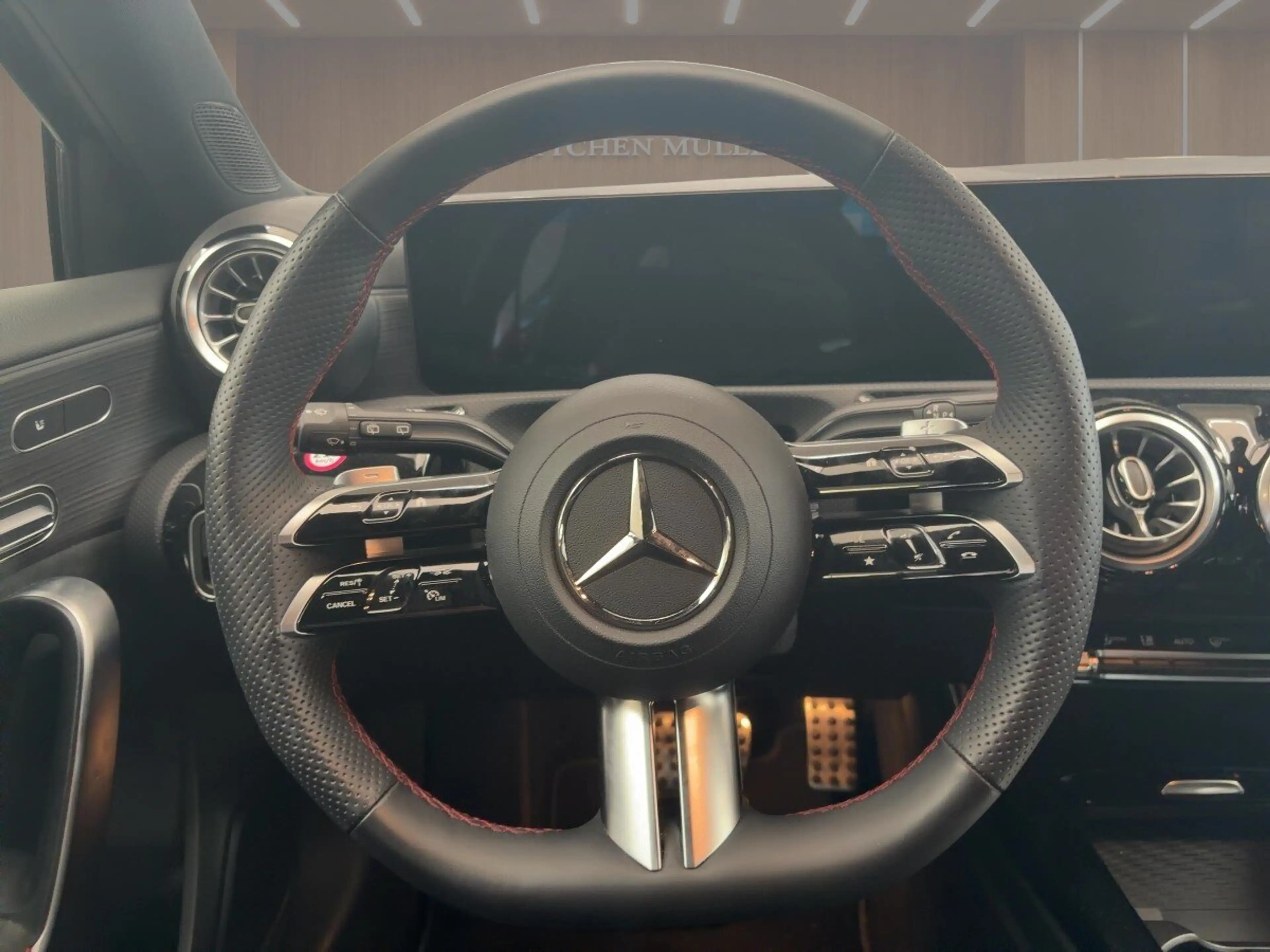Mercedes-Benz A 180 A 180 Kompaktlimousine AMG-LINE+CARPLAY+R.KAMERA+ — photo 9