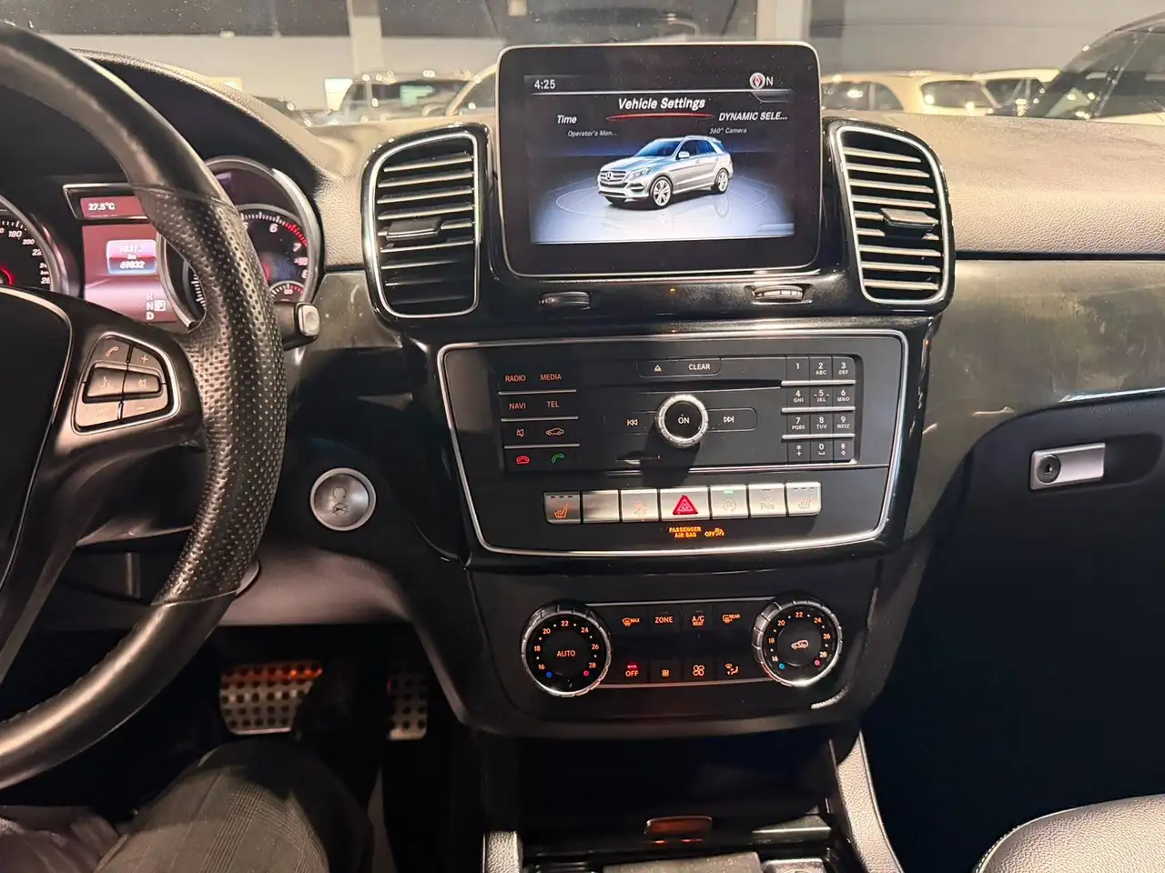Mercedes-Benz GLE снимка Mercedes-Benz GLE