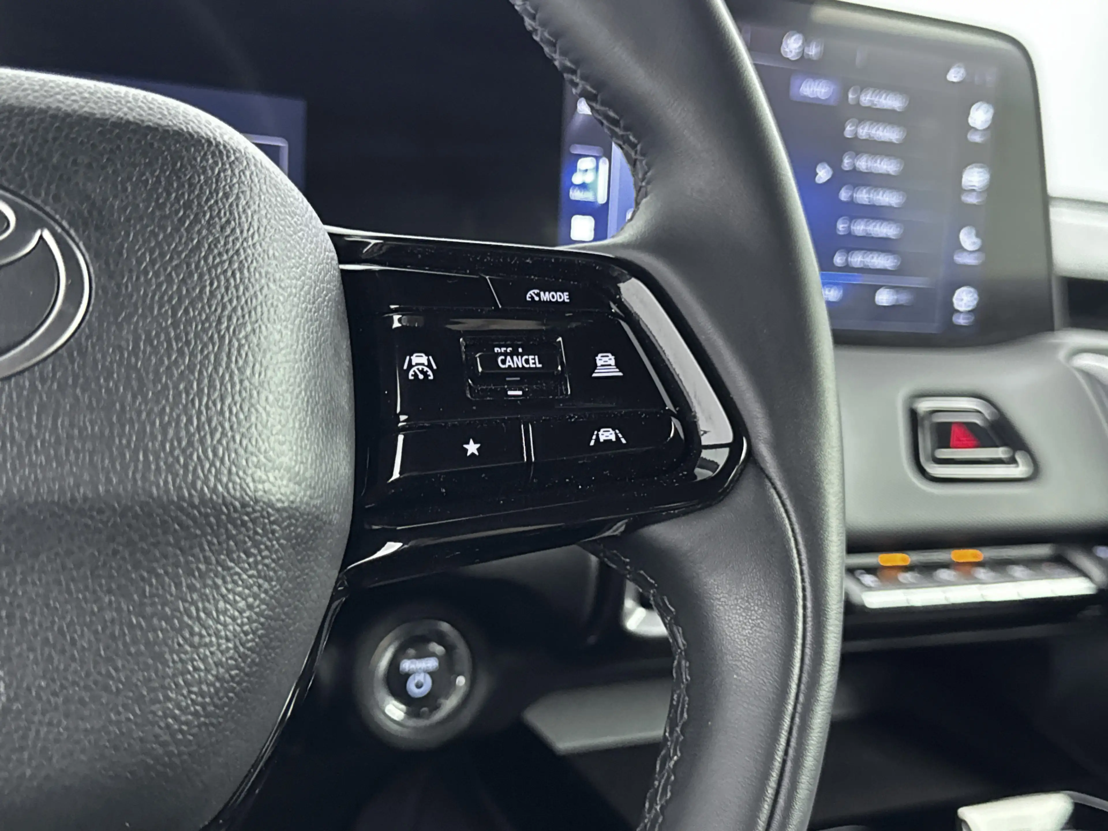 Toyota Urban Cruiser Dynamic 61 kWh — photo 14