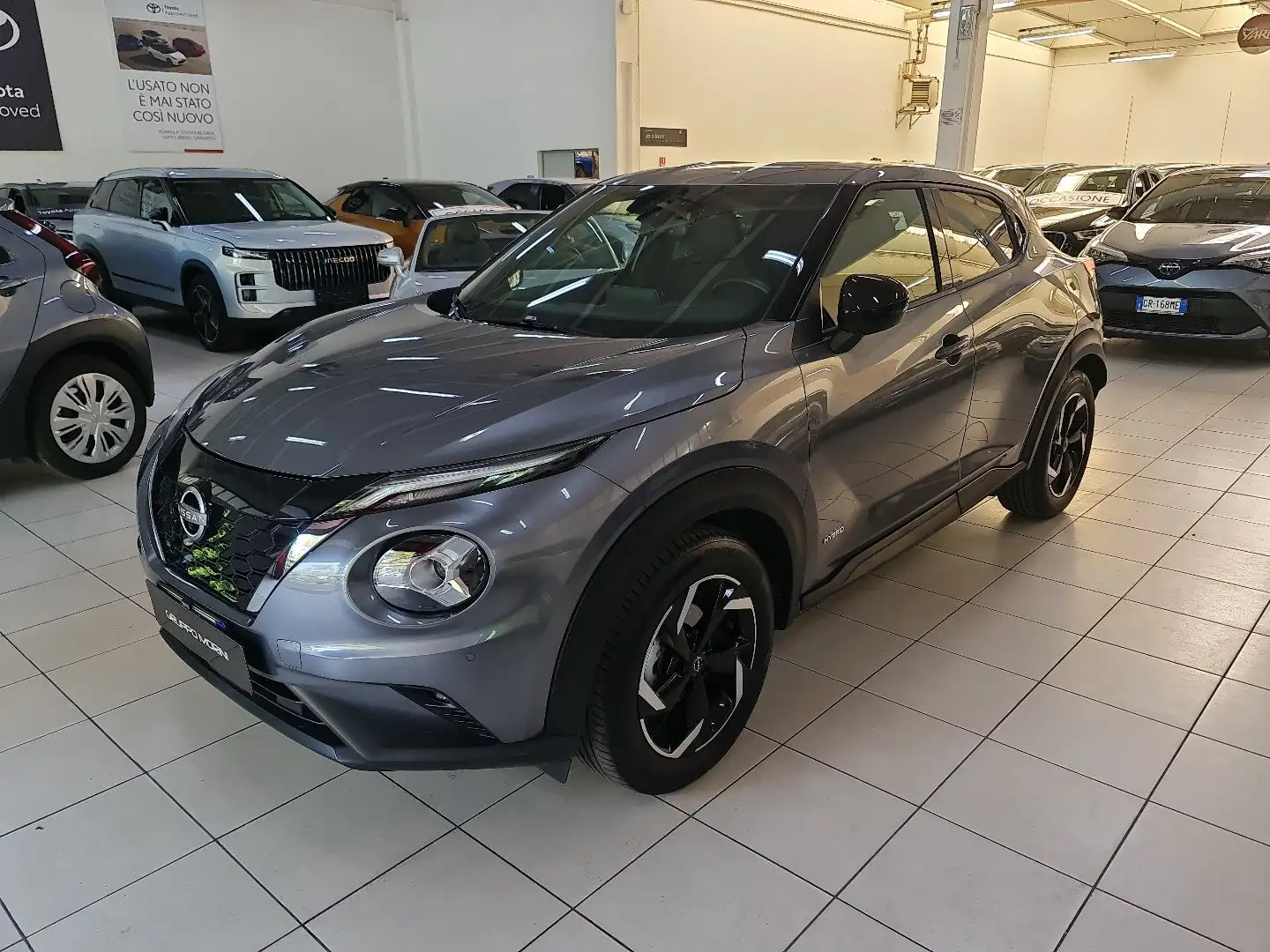 Nissan Juke 1.6 HEV N-Connecta Gris - 1