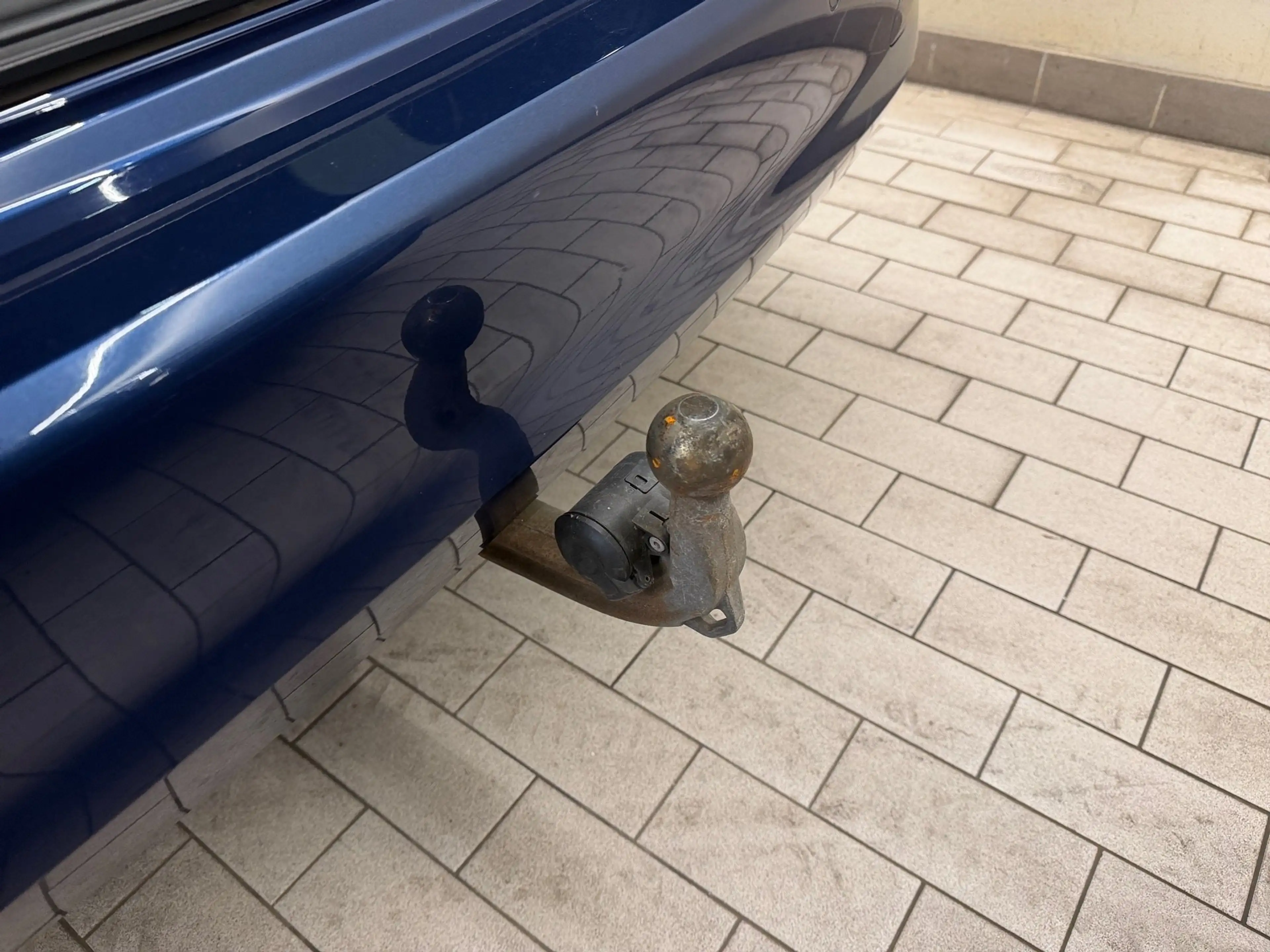 BMW 318 d — photo 11