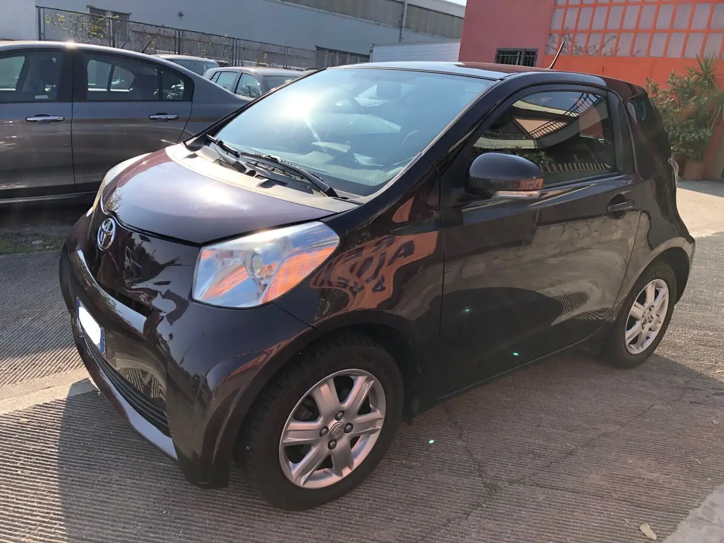 Toyota iQ 1.0 Fialová - 1