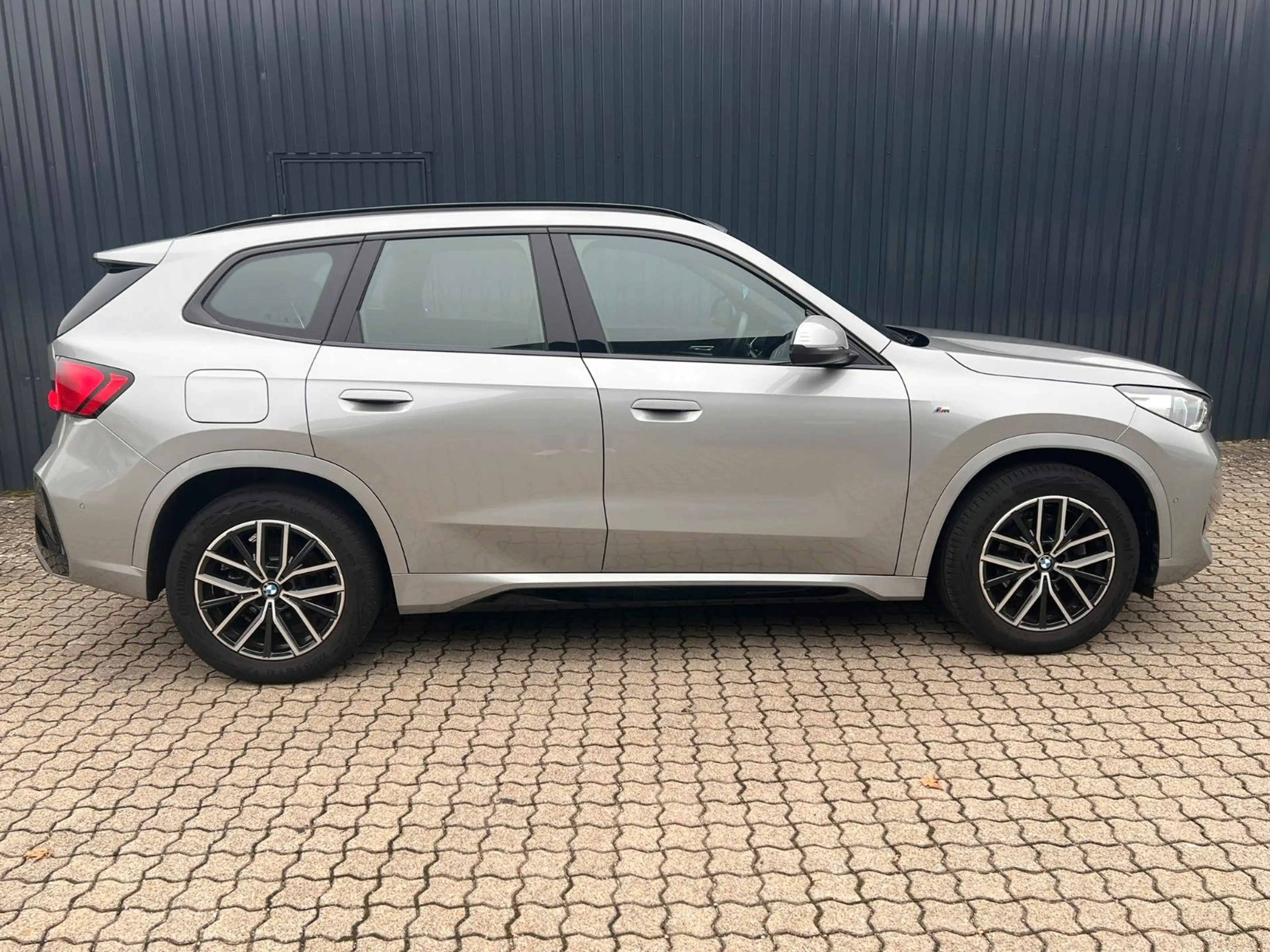 BMW X1 sDrive 18i M SPORT /Kamera/Komfortzu/18"M-Rad — photo 6