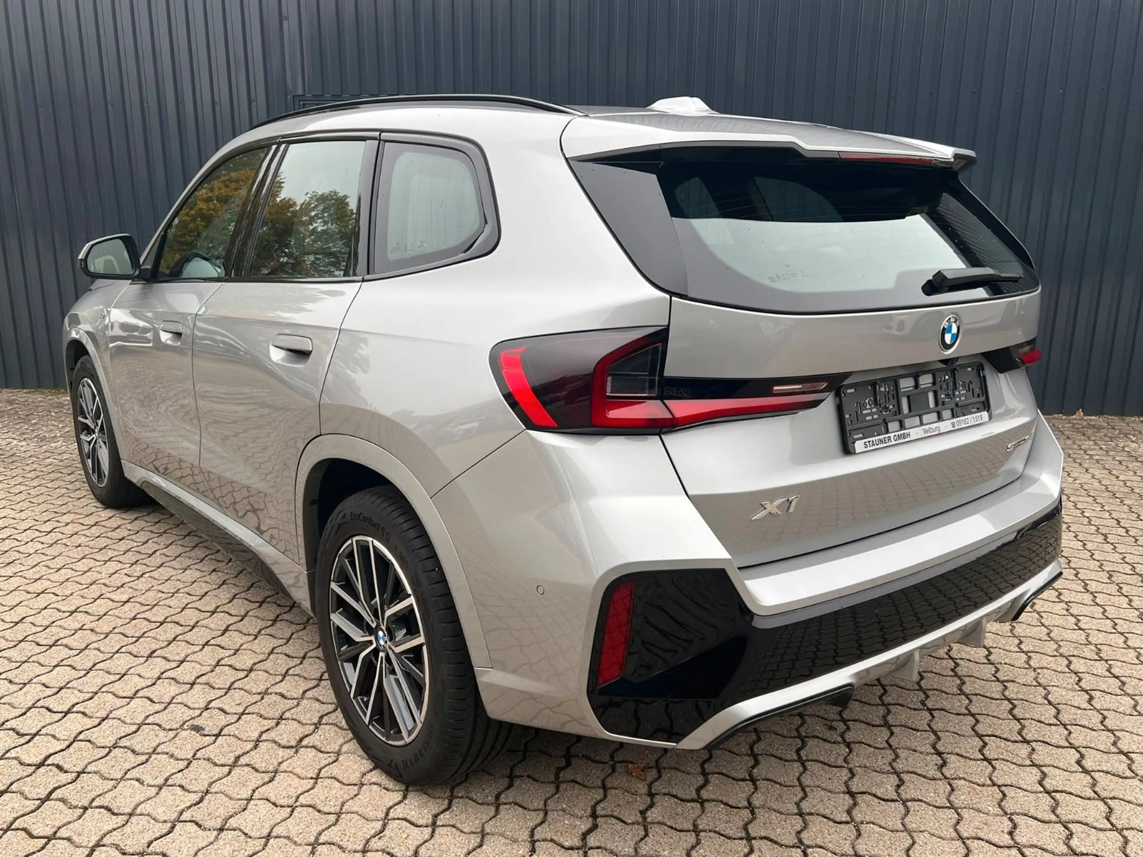 BMW X1 sDrive 18i M SPORT /Kamera/Komfortzu/18"M-Rad — photo 10