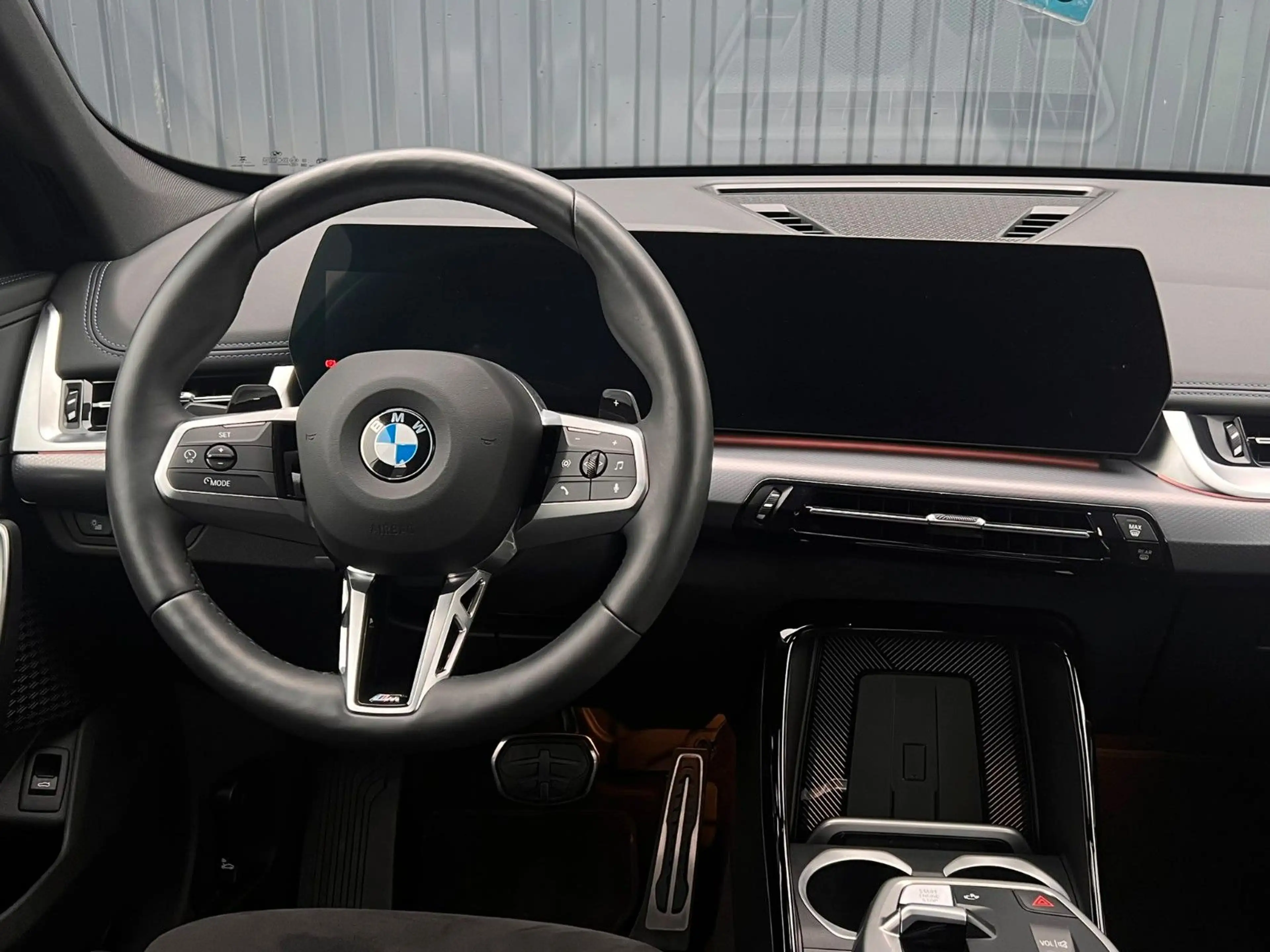 BMW X1 sDrive 18i M SPORT /Kamera/Komfortzu/18"M-Rad — photo 12