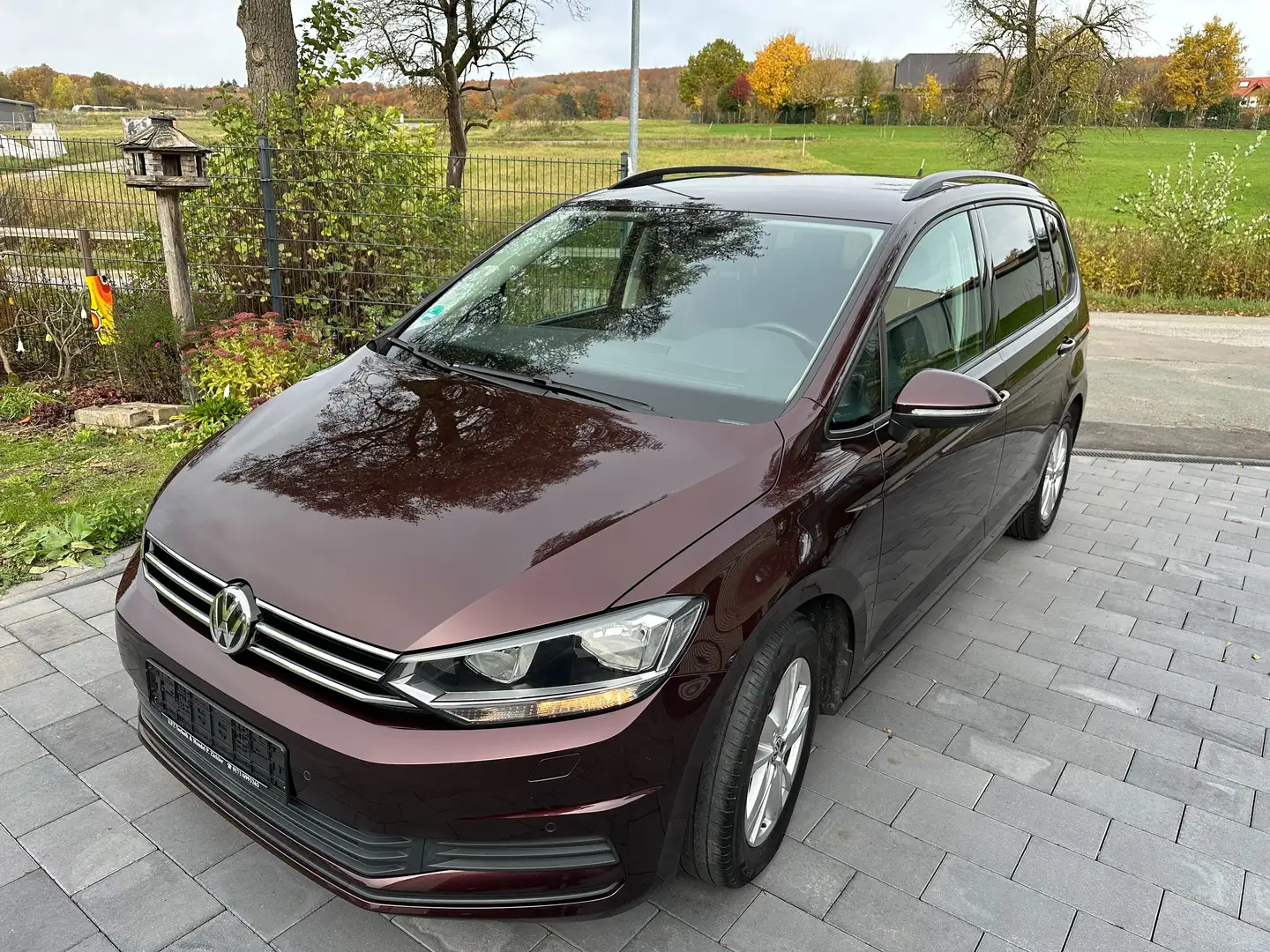 Volkswagen Touran Comfortline AHK Standheizung 7 Sitzer Navi Rot - 1