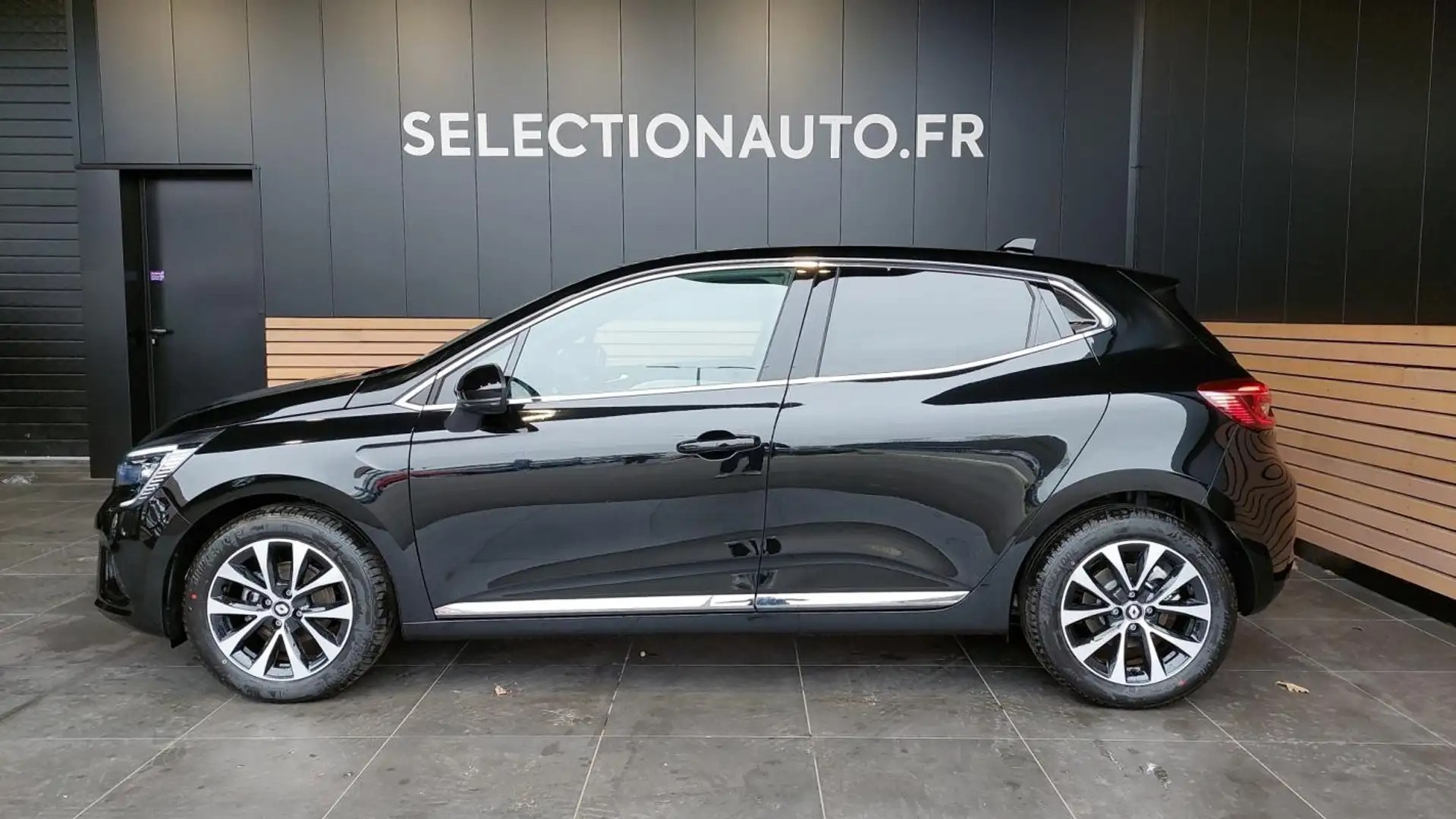 Renault Clio V Techno TCe 90 Noir - 2