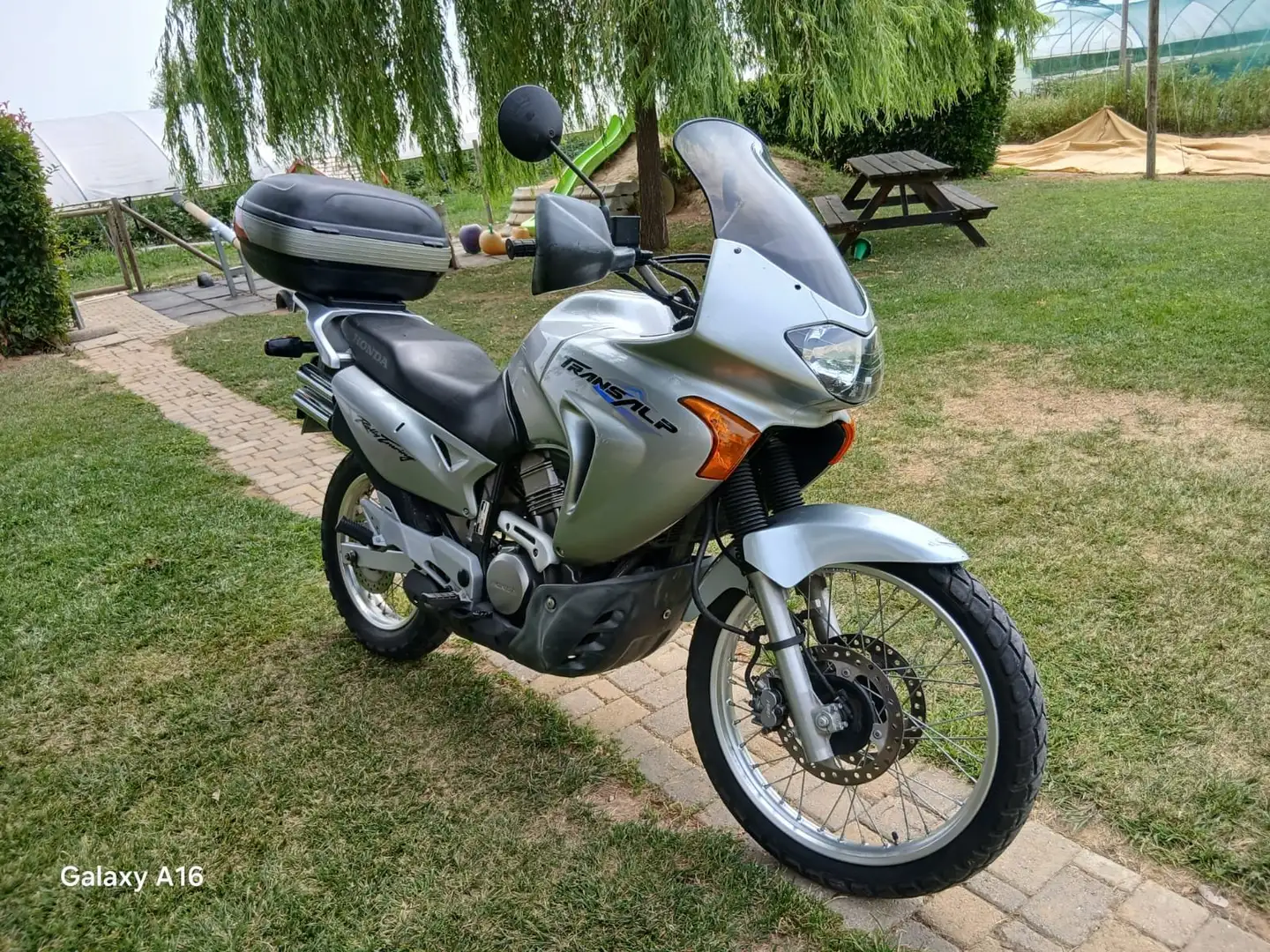 Honda CX 650 Transalp Gris - 2