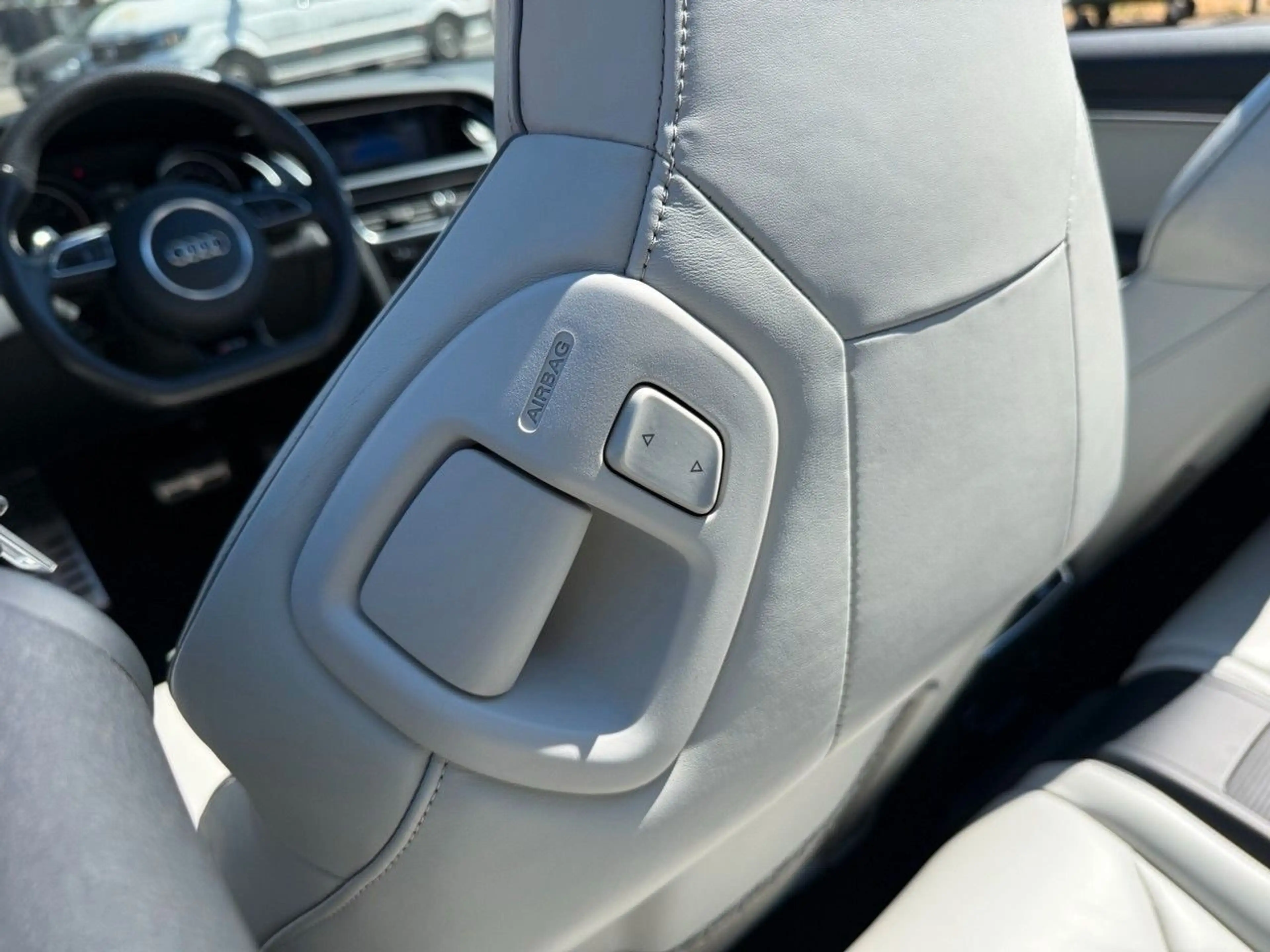 Audi RS5 RS 5 Cabriolet 4.2 FSI quattro — photo 19