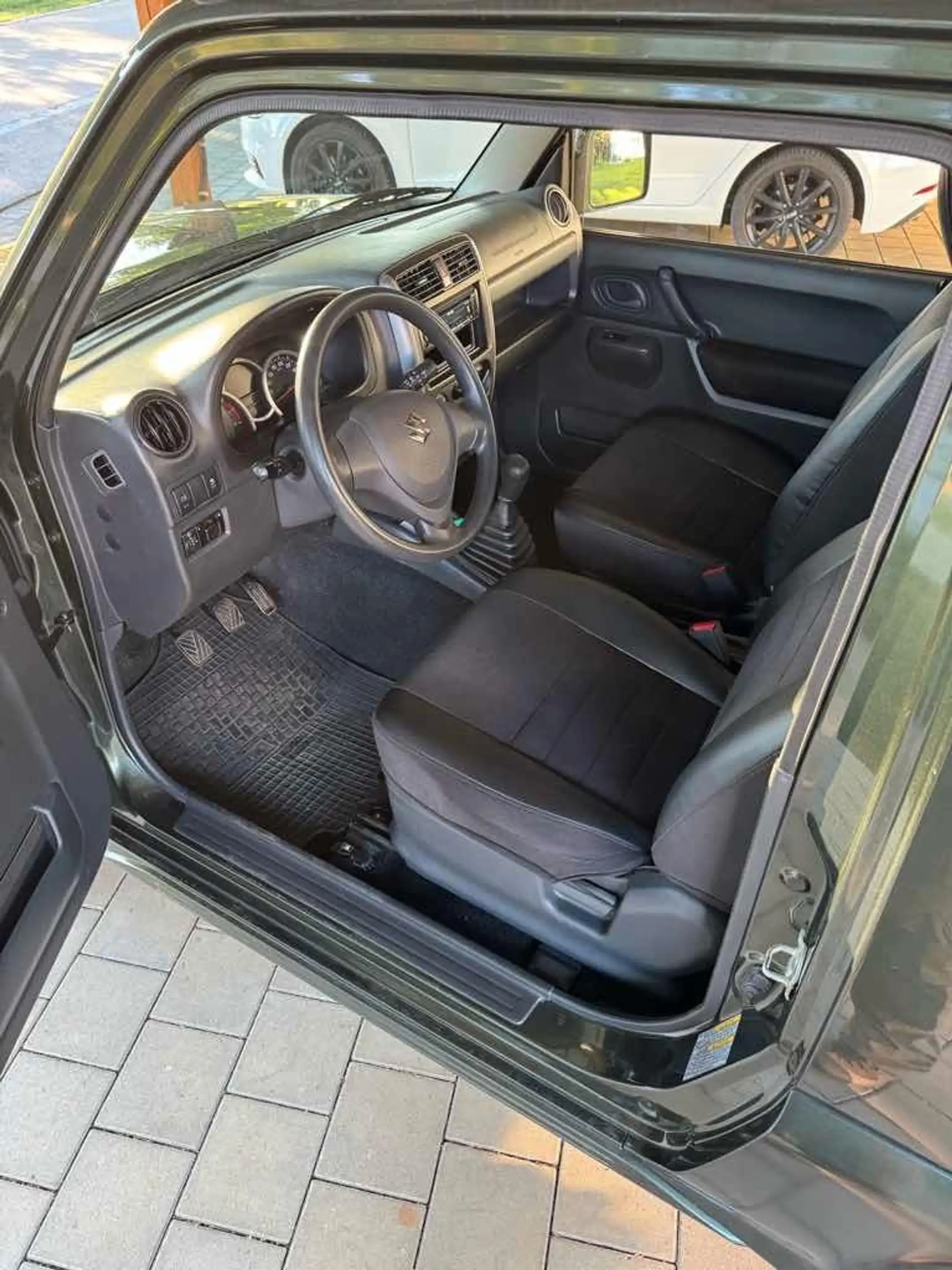 Suzuki Jimny 1.3 ALLGRIP Anhängekupplung — photo 5