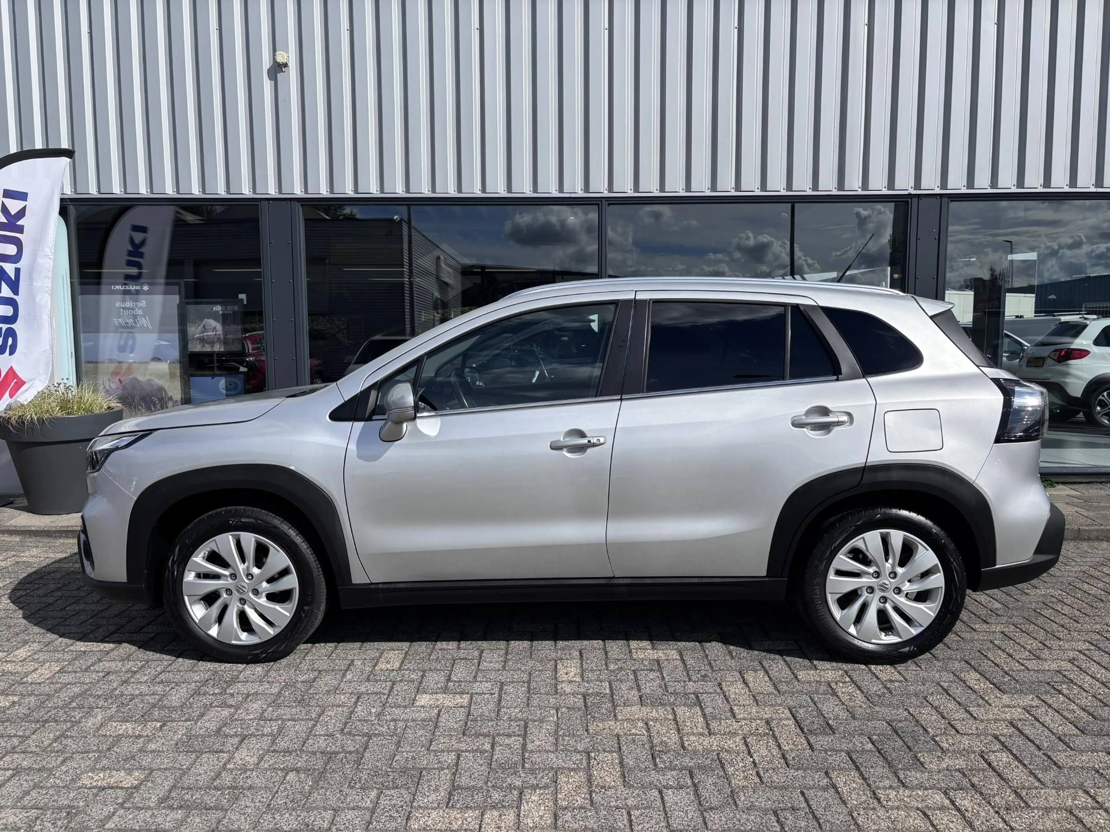 Suzuki S-Cross 1.4 Boosterjet Select Smart Hybrid Carplay/Trekhaa — photo 4