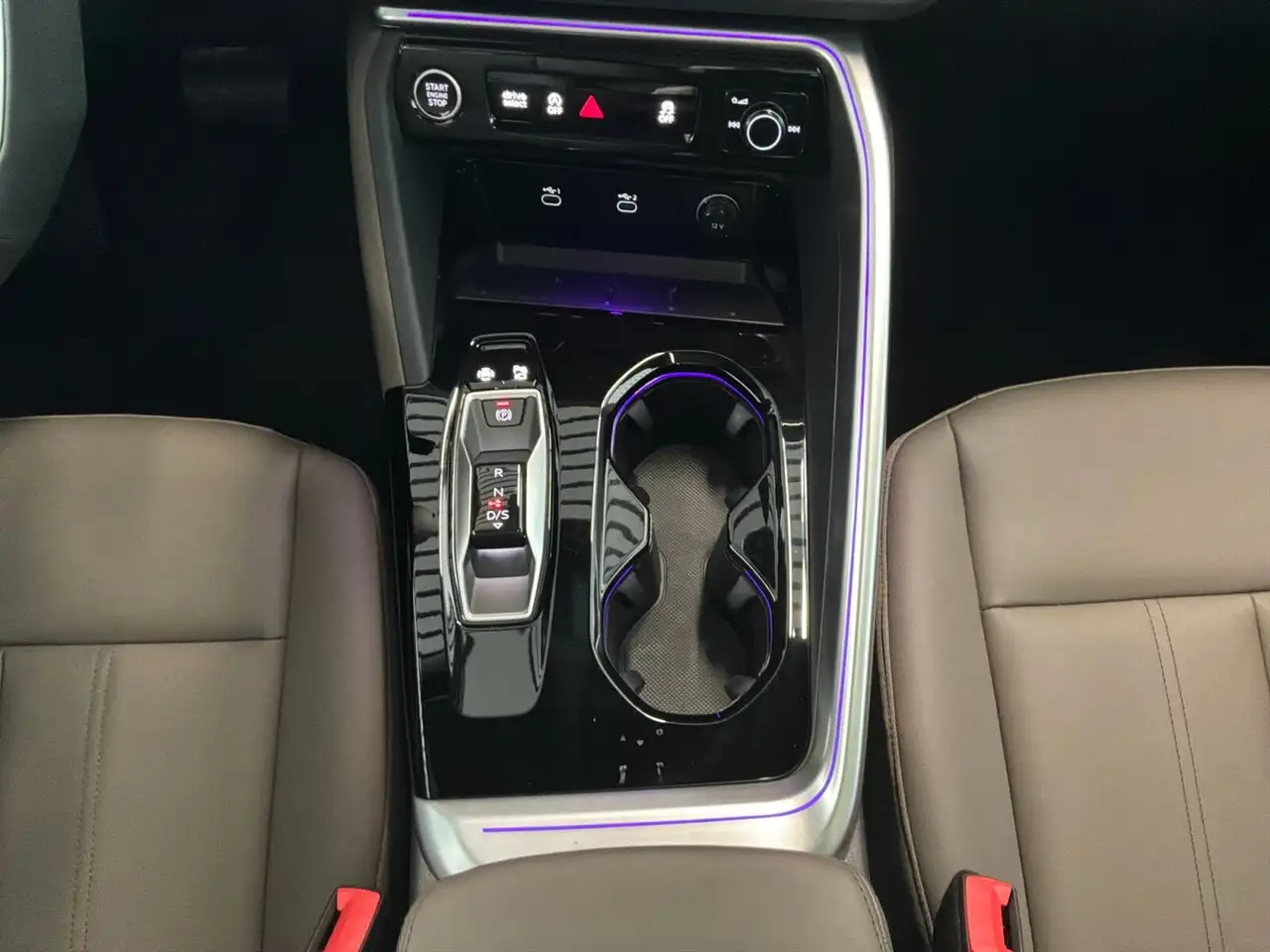 Audi Q5 снимка Audi Q5