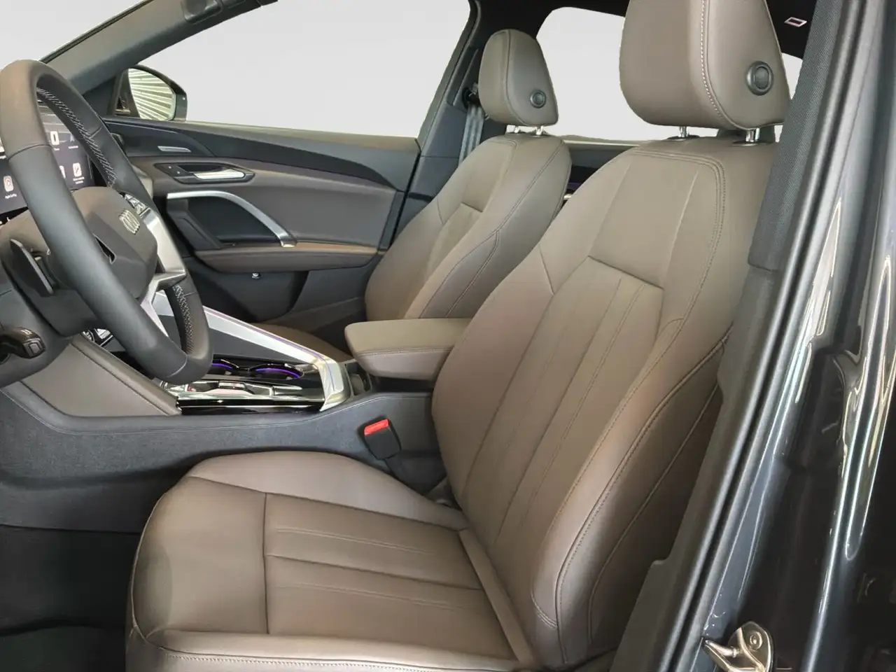 Audi Q5 снимка Audi Q5
