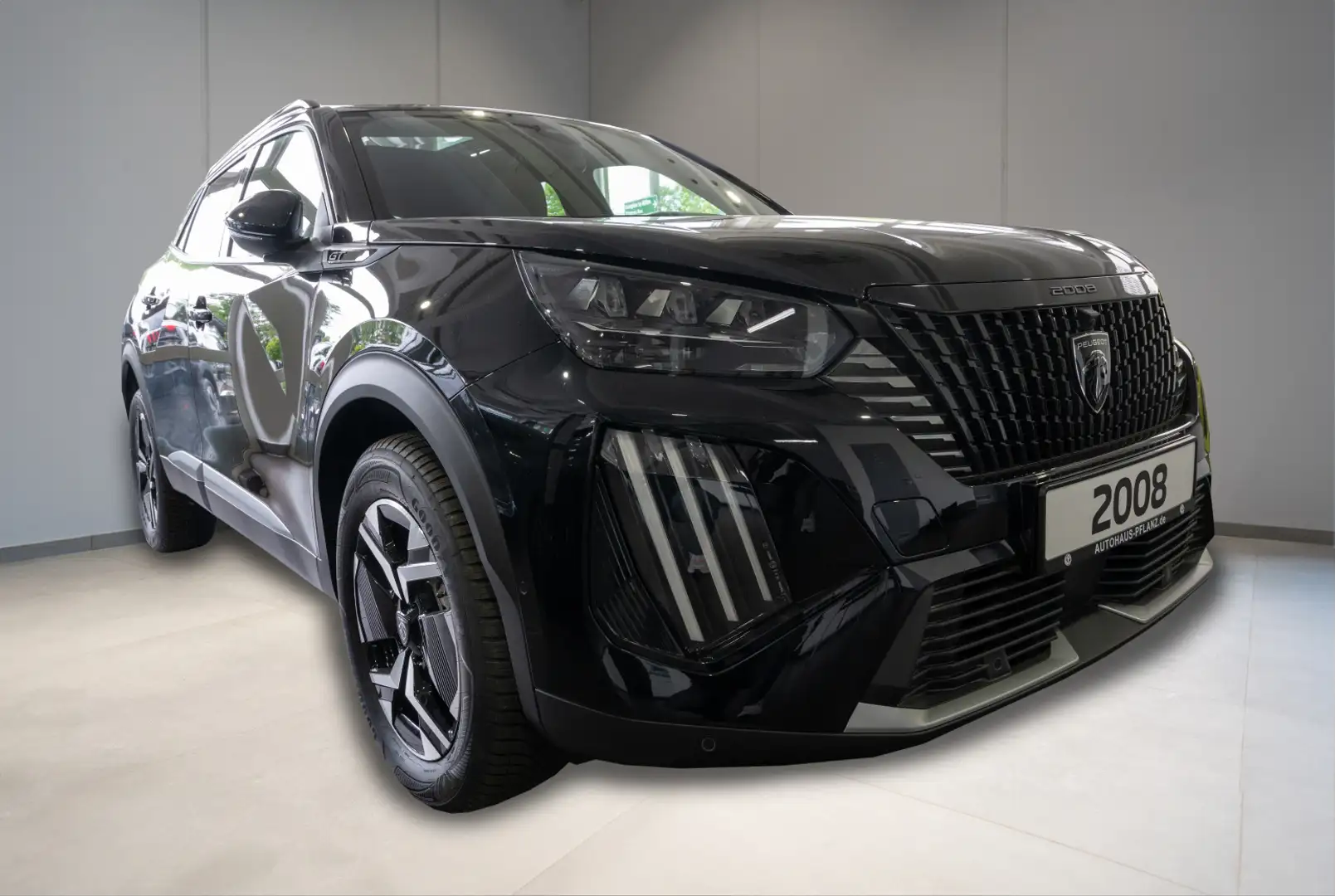 Peugeot 2008 GT HYBRID 145 e-DSC6 Schwarz - 2