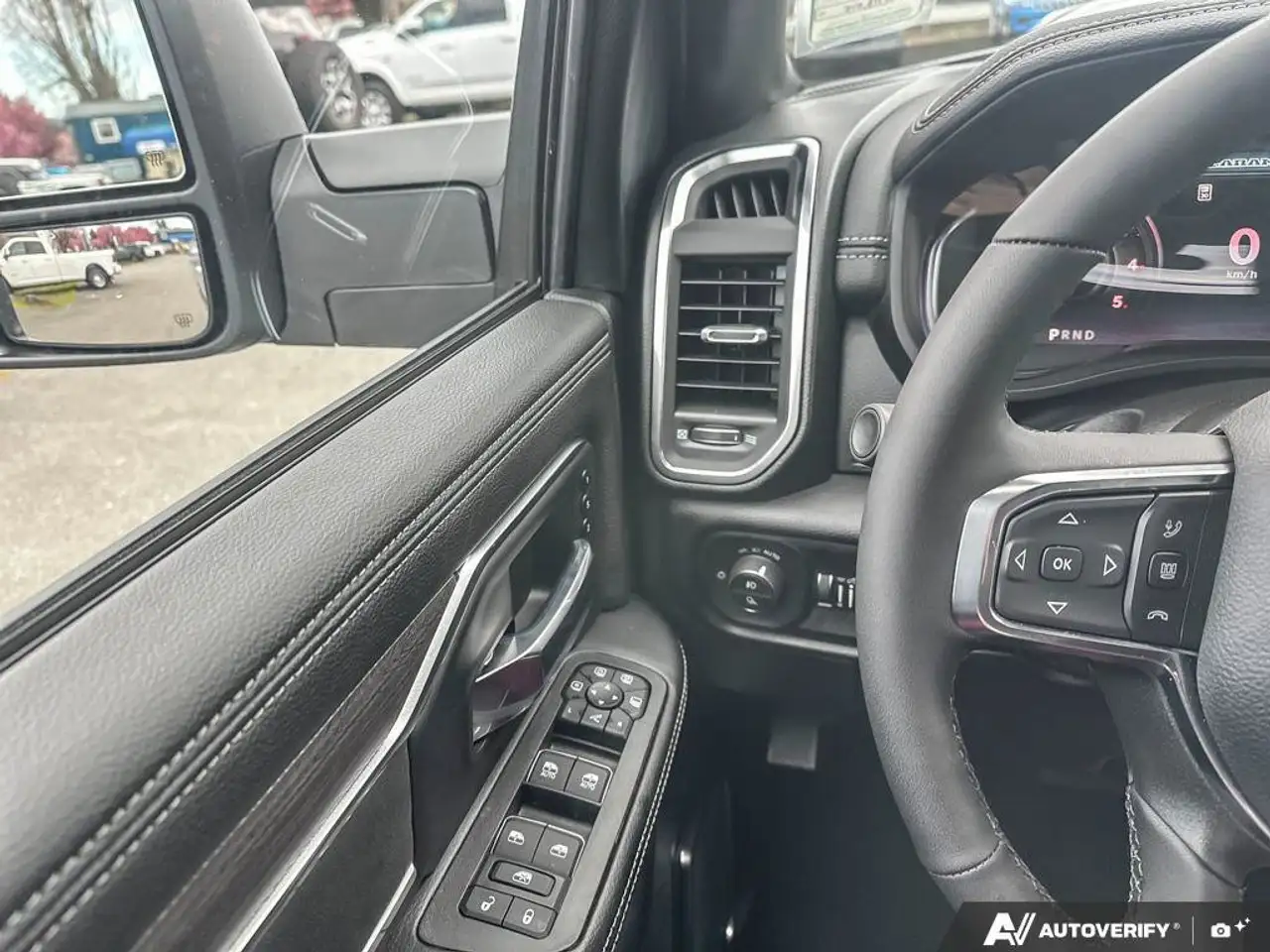 RAM 3500 снимка RAM 3500