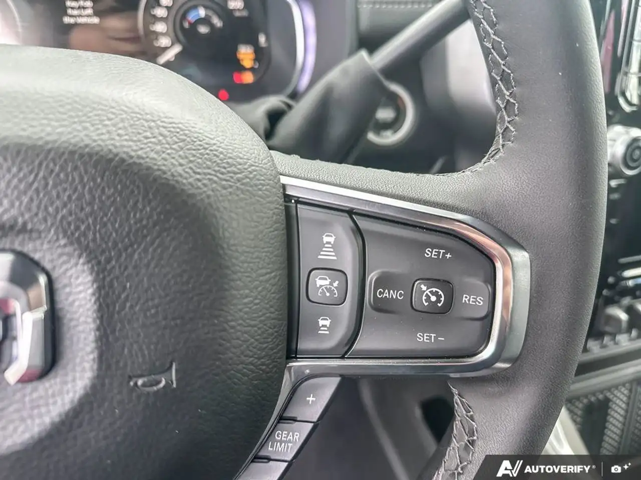 RAM 3500 снимка RAM 3500