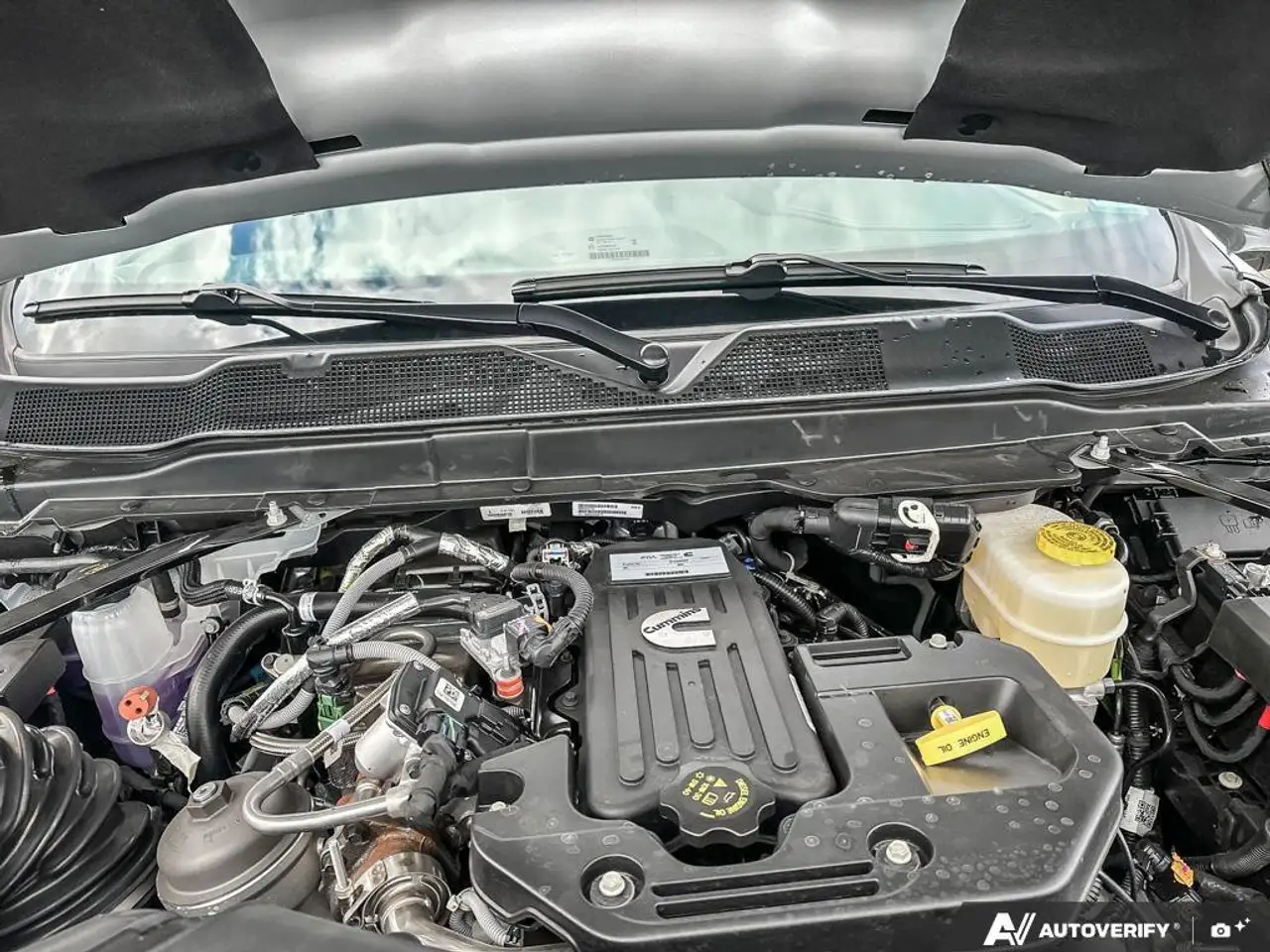 RAM 3500 снимка RAM 3500