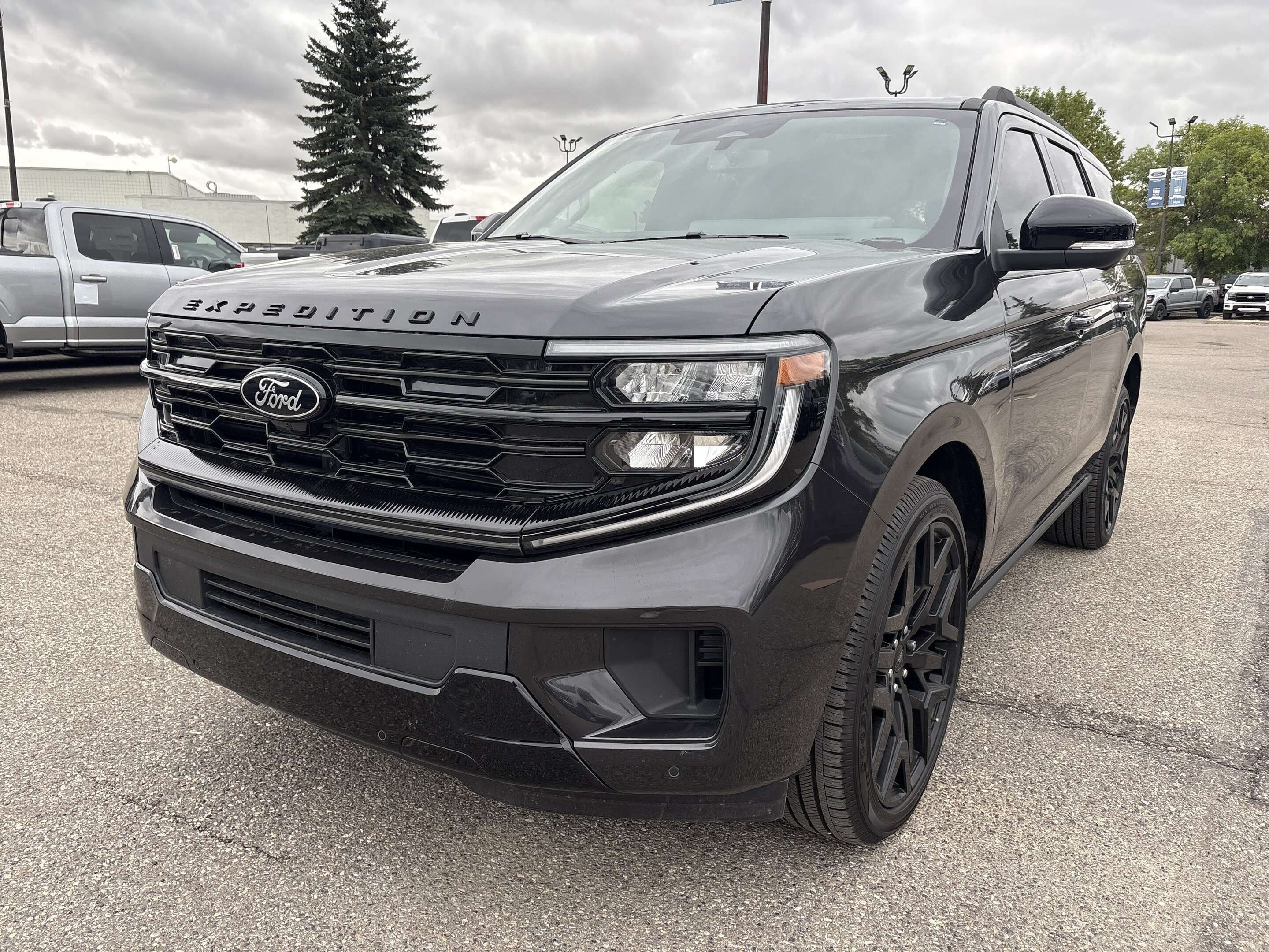 2026 Ford Expedition PLATINUM HIGH OUTPUT STEALTH PERFORMANCE — снимка 1